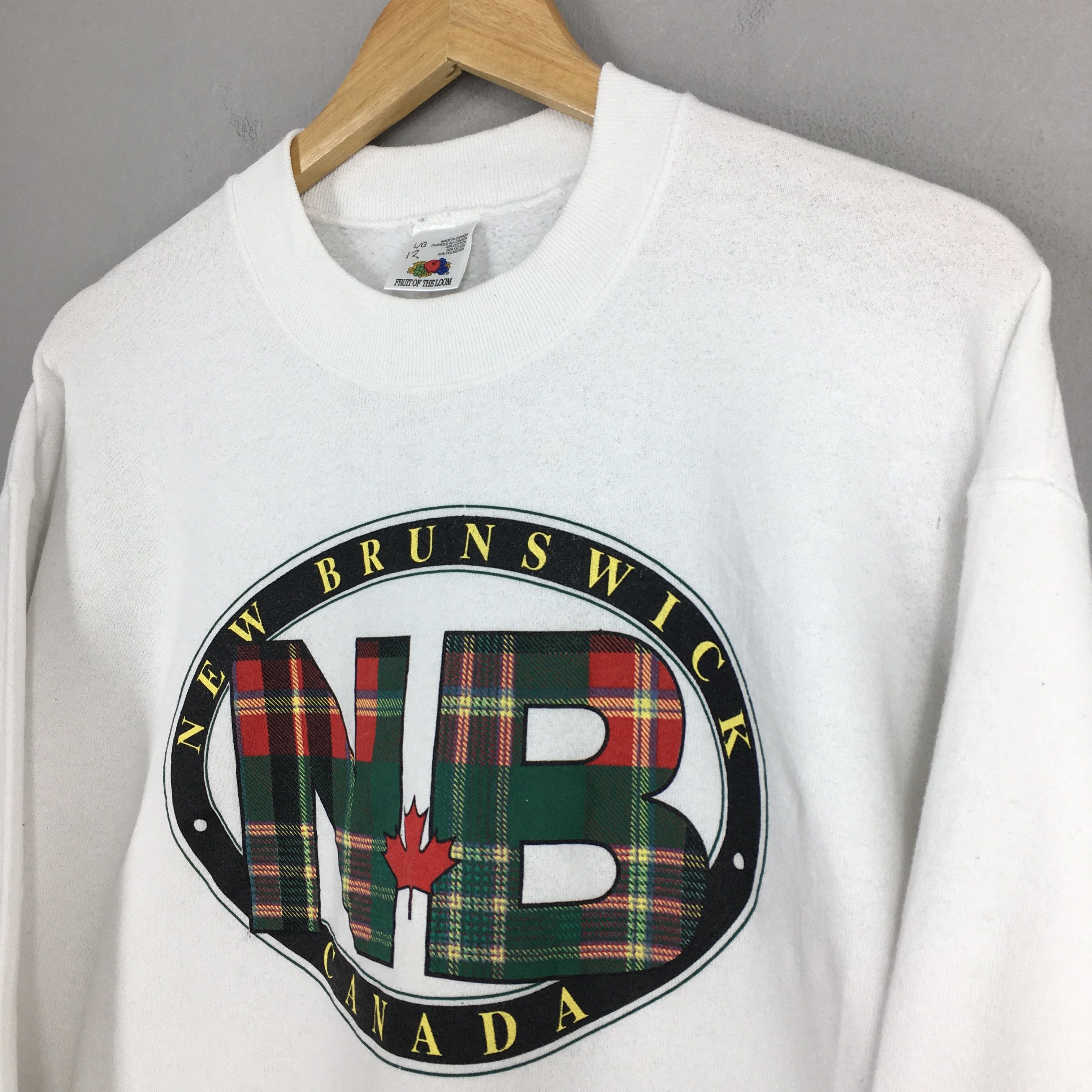Fruit Of The Loom Vintage 90s University of New Brunswick Sweatshirt Large Size US L / EU 52-54 / 3 - 3 Thumbnail