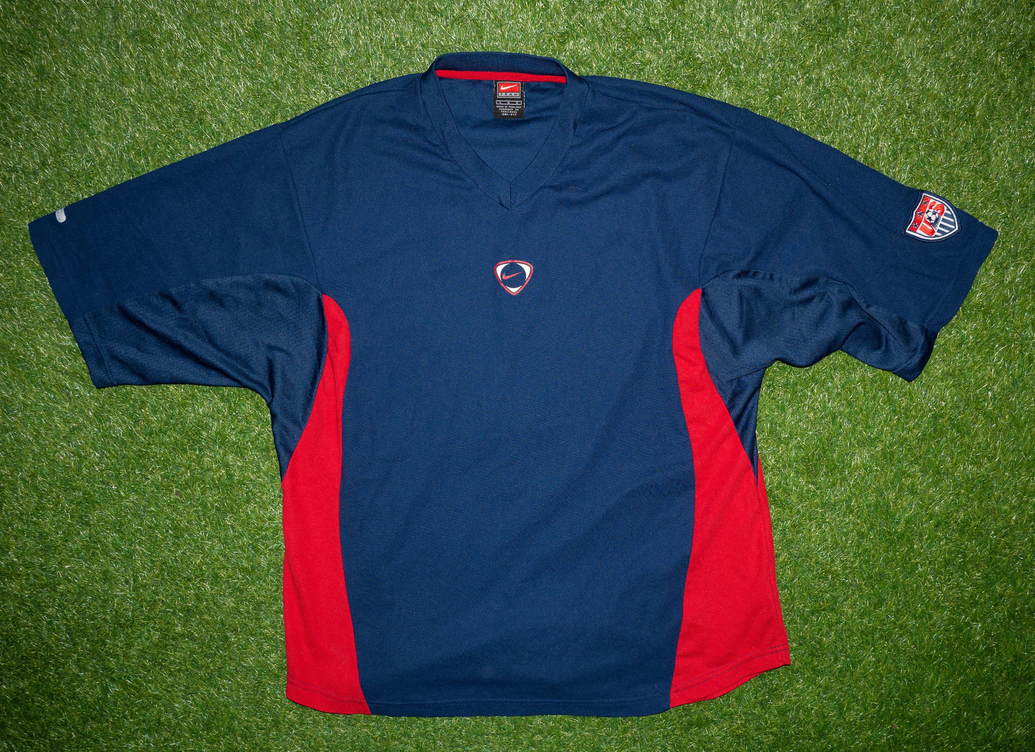 Nike Vintage Nike x USA National Soccer Team Football Jersey L Size US L / EU 52-54 / 3 - 1 Thumbnail