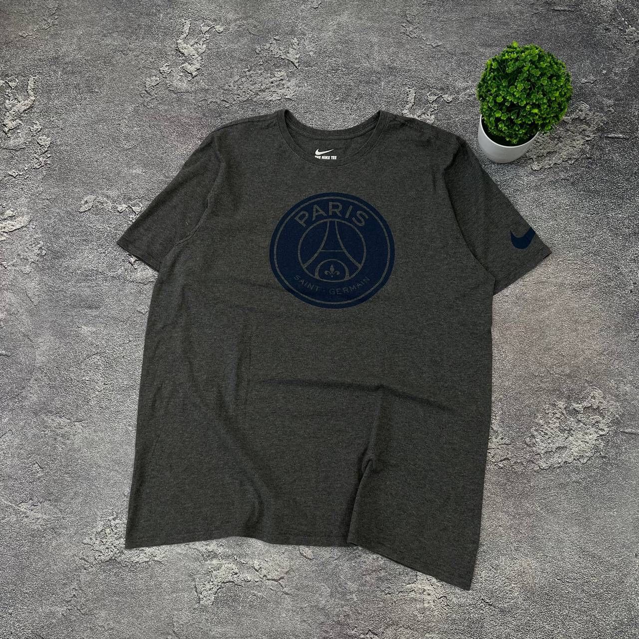 Nike Paris Saint Germein Big Logo Nike T shirt France Psg Tee Size US XL / EU 56 / 4 - 2 Thumbnail