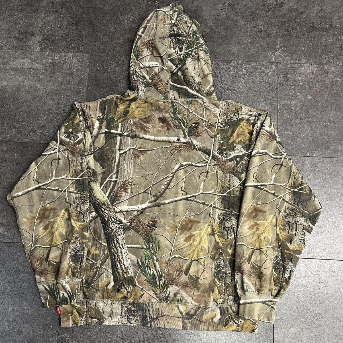 Supreme Supreme Box Logo Hooded Sweatshirt (FW25) Realtree AP Camo Size US L / EU 52-54 / 3 - 2 Thumbnail