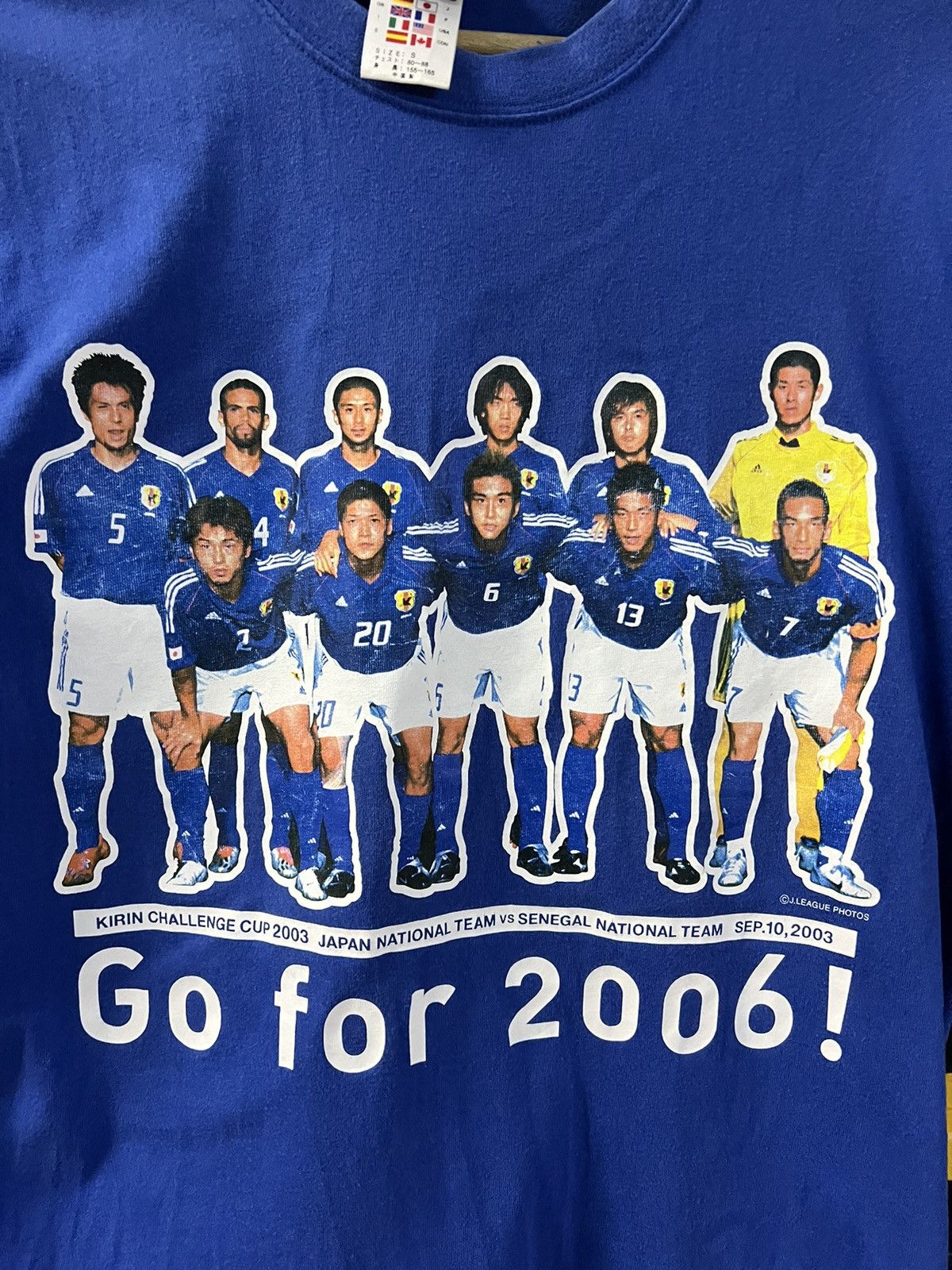 Vintage FIFA WORLD CUP JAPAN VS SENEGAL VINTAGE TSHIRT Size US S / EU 44-46 / 1 - 3 Thumbnail