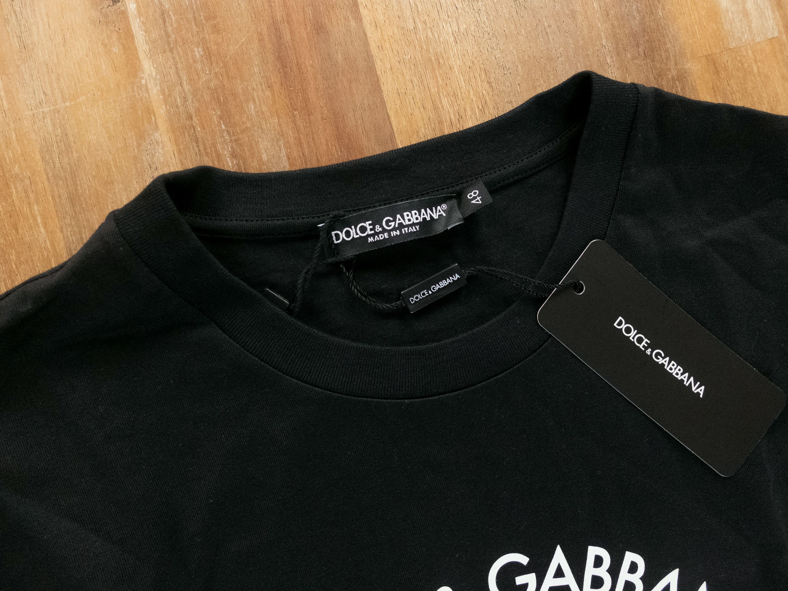 DOLCE & GABBANA black white DG logo t-shirt Medium