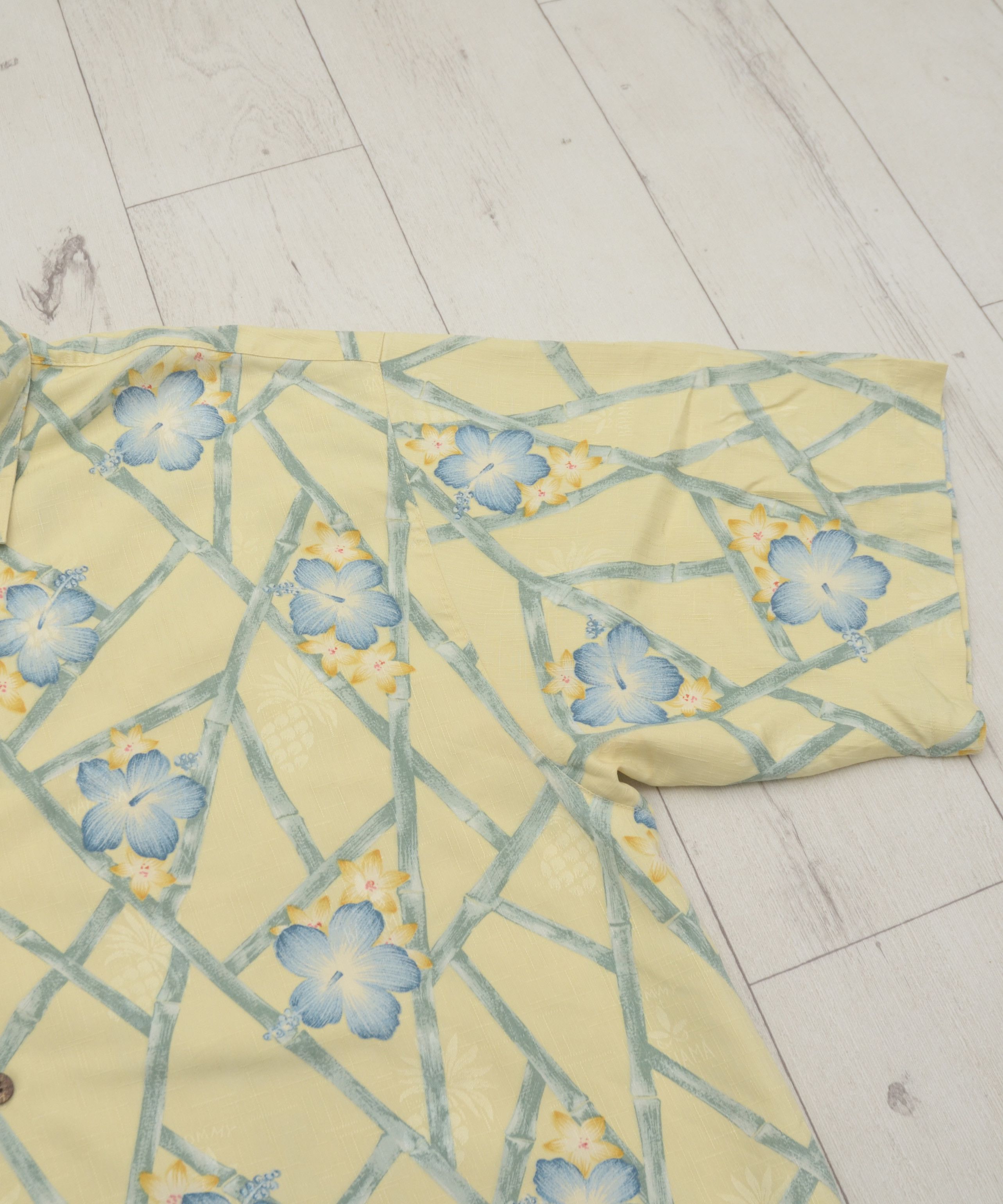 Tommy Bahama × Vintage Vintage 100% Silk Tommy Bahama Floral Hawaiian Aloha Shirt Size US L / EU 52-54 / 3 - 6 Thumbnail
