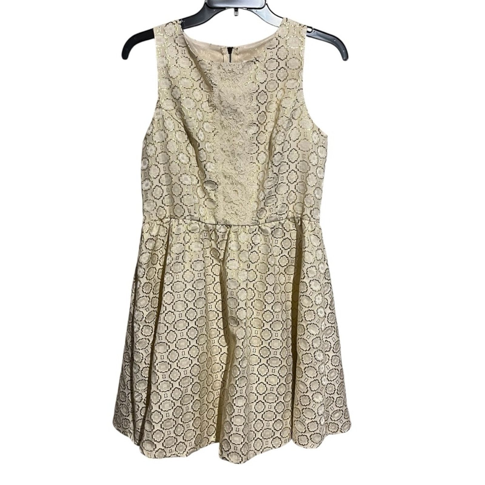 Other Xhilaration Brocade Fit & Flare Dress Metallic Floral sz M Size M / US 6-8 / IT 42-44 - 1 Thumbnail