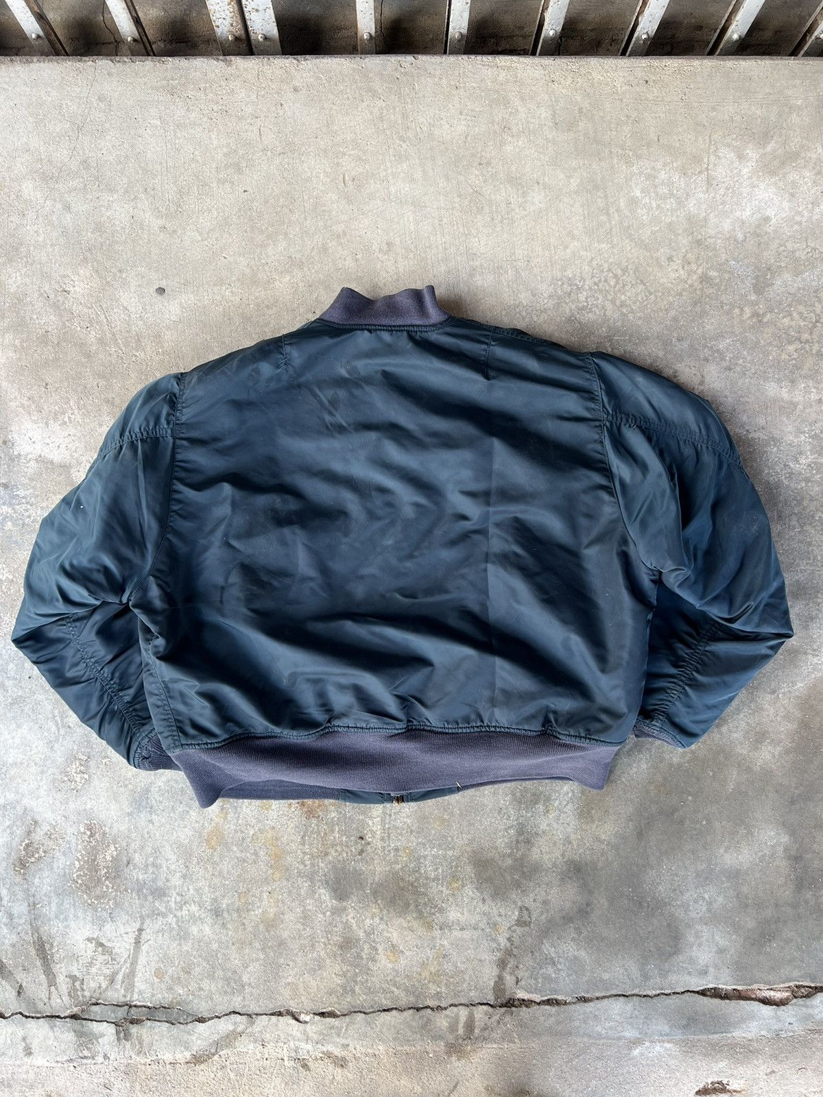 Schott Distressed Vintage Schott Flight Jacket Size US XL / EU 56 / 4 - 5 Thumbnail