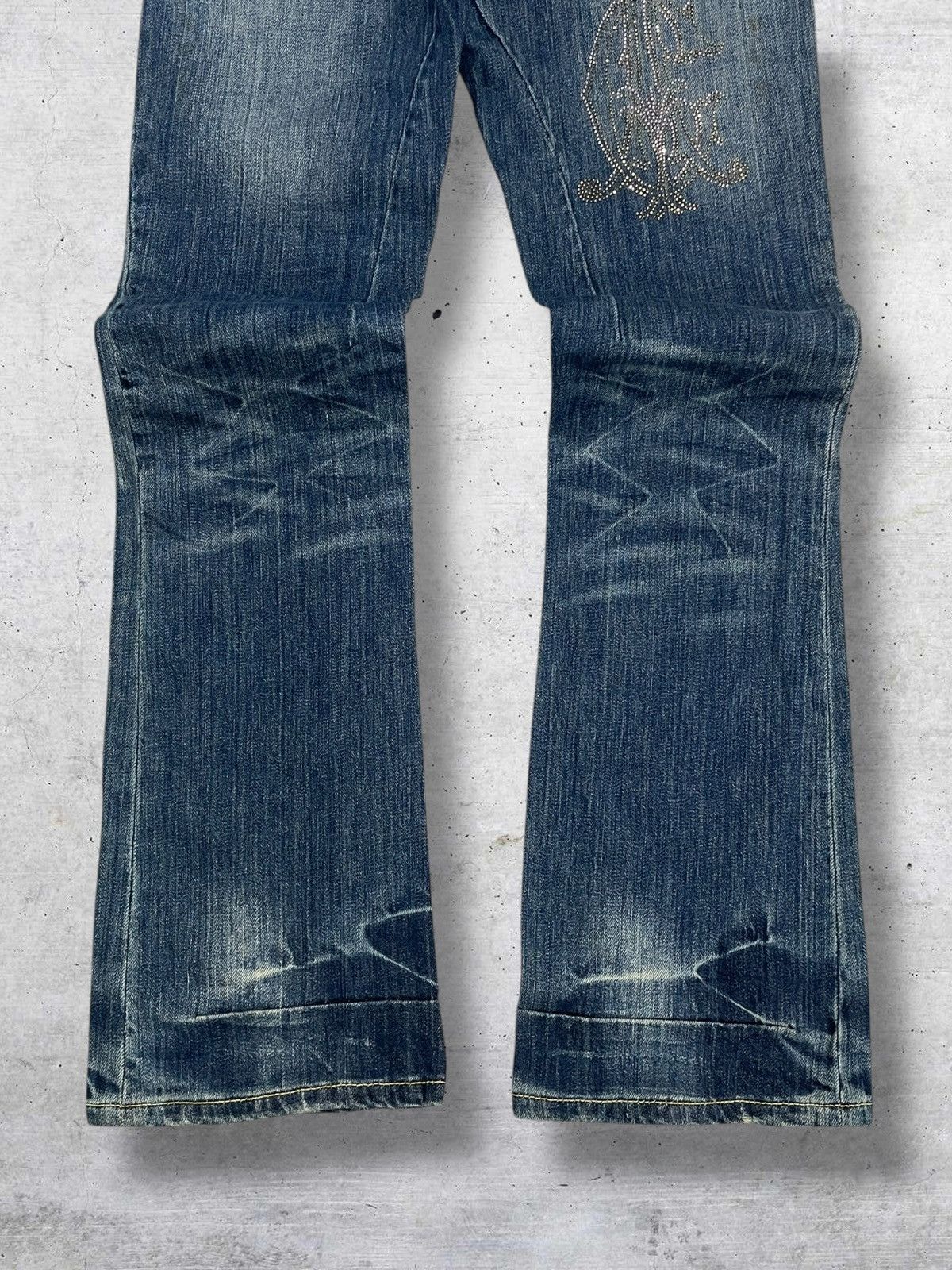 Christian Audigier VINTAGE FLARE AFFLICTION EMBROIDERED CHRISTIAN AUDIGER DENIM Size US 30 / EU 46 - 2 Thumbnail