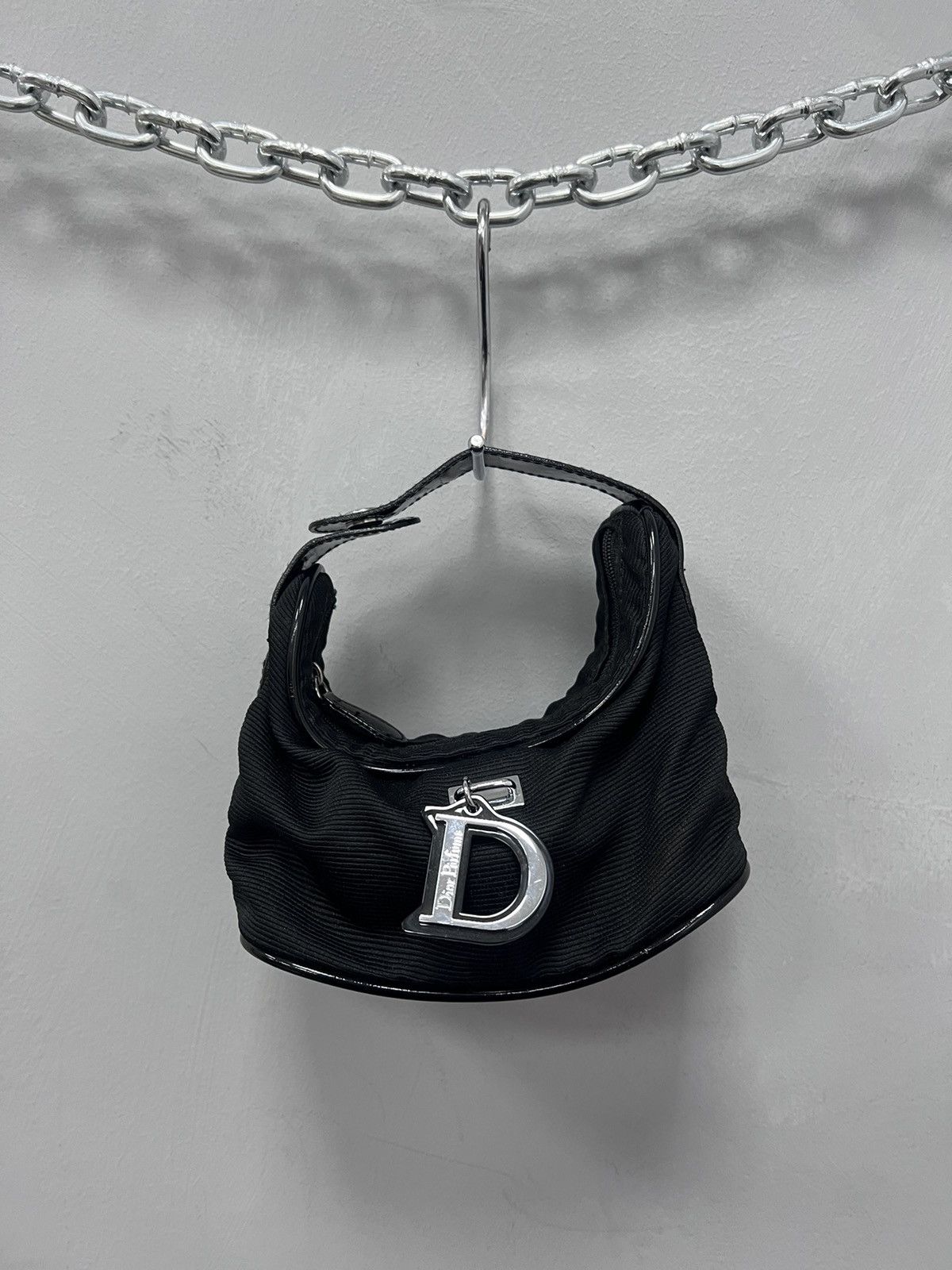 Christian Dior Monsieur × Dior SALE💣💣 Christian Dior cosmetic bag makeup bag avant garde Size ONE SIZE - 1 Thumbnail