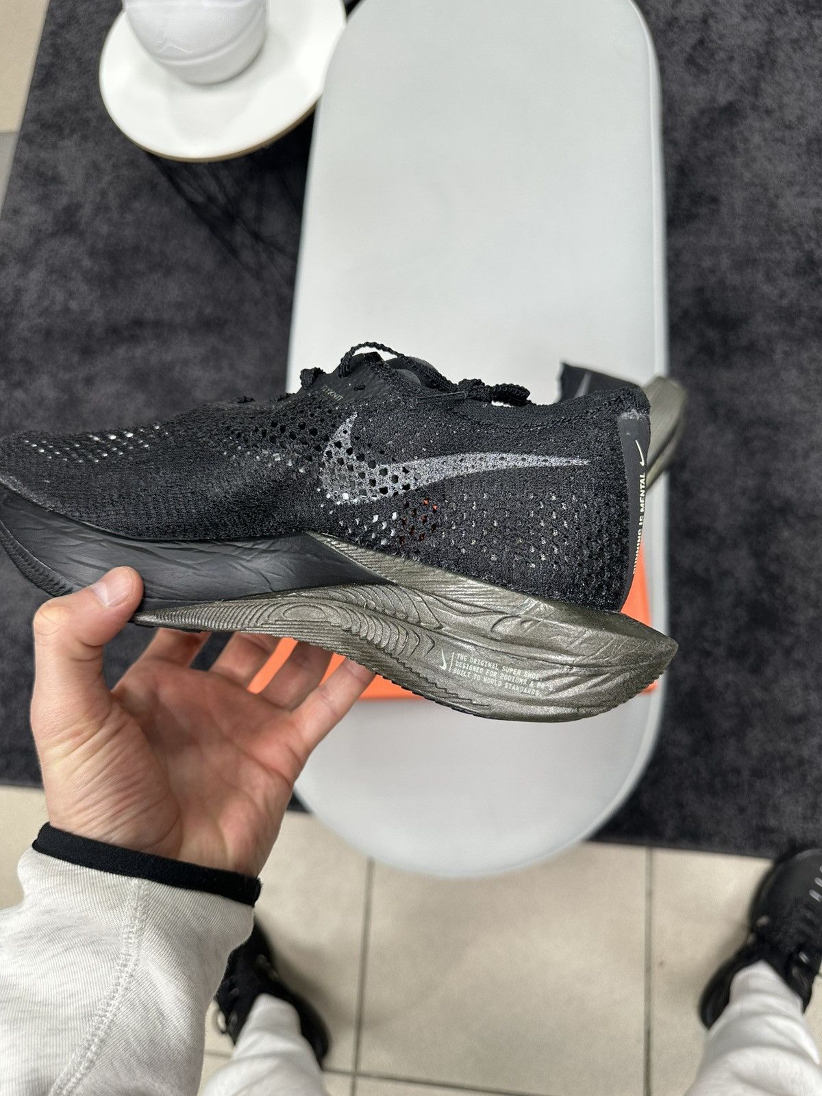 Nike Nike ZoomX Vaporfly Next% 3 Size US 7 / EU 40 - 4 Thumbnail
