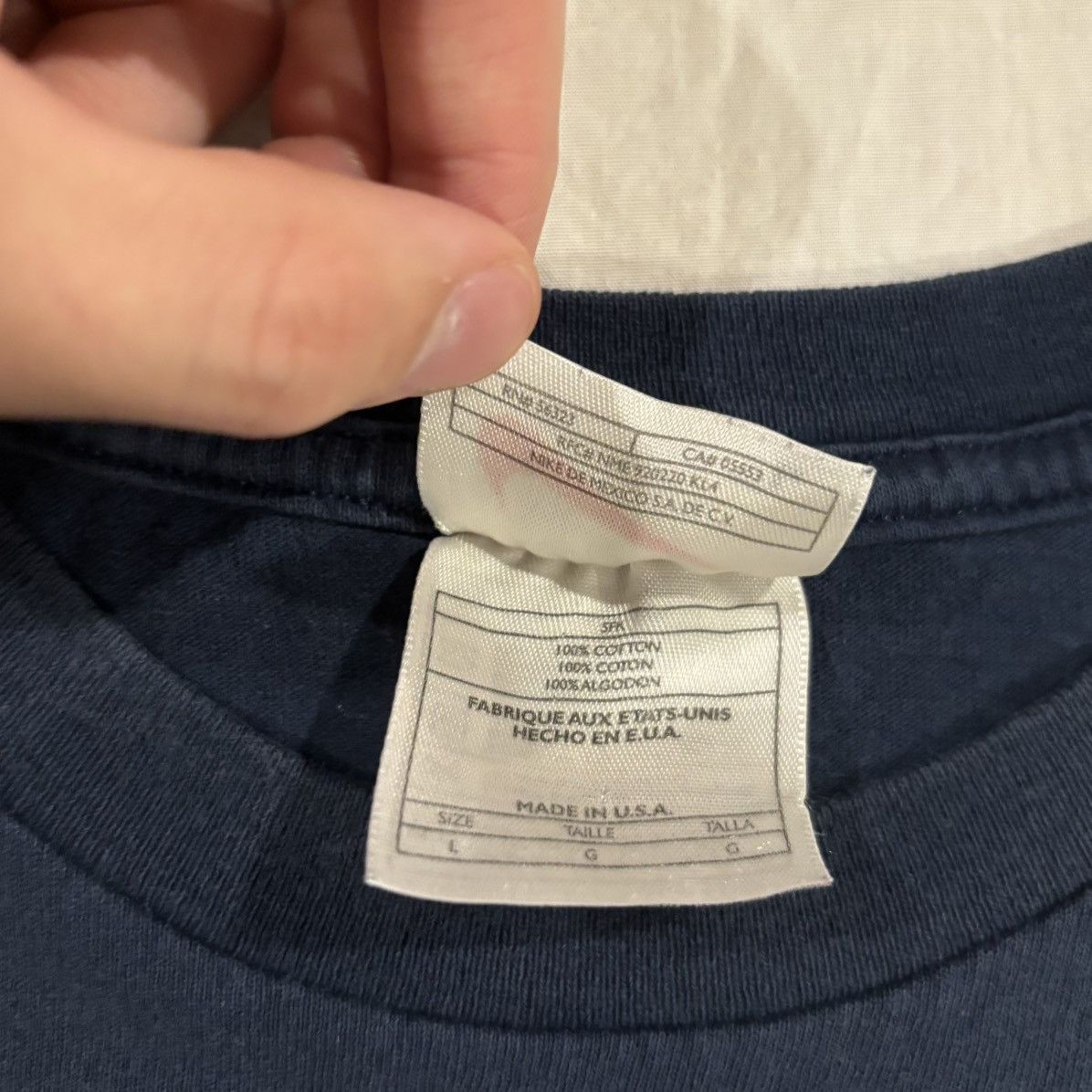 Nike Vintage Nike Swoosh Tee Navy Size L Size US L / EU 52-54 / 3 - 4 Thumbnail