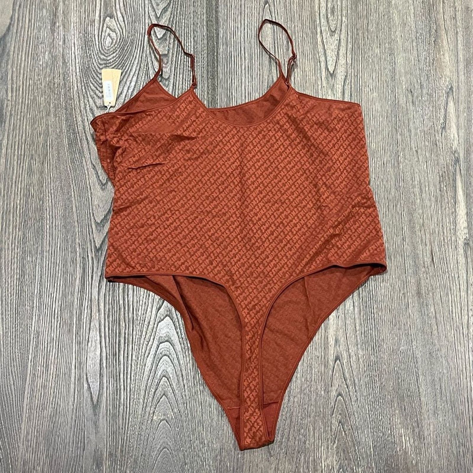 SKIMS NWT Skims Logo Mesh Foil Cami Bodysuit Scoop Neck Thong 4X Size 4XL / US 24-26 - 4 Thumbnail