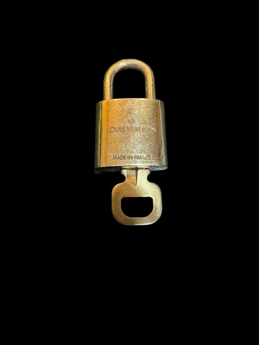 Louis Vuitton Louis Vuitton Gold-tone Padlock with Key #308 & COA Size ONE SIZE - 5 Thumbnail