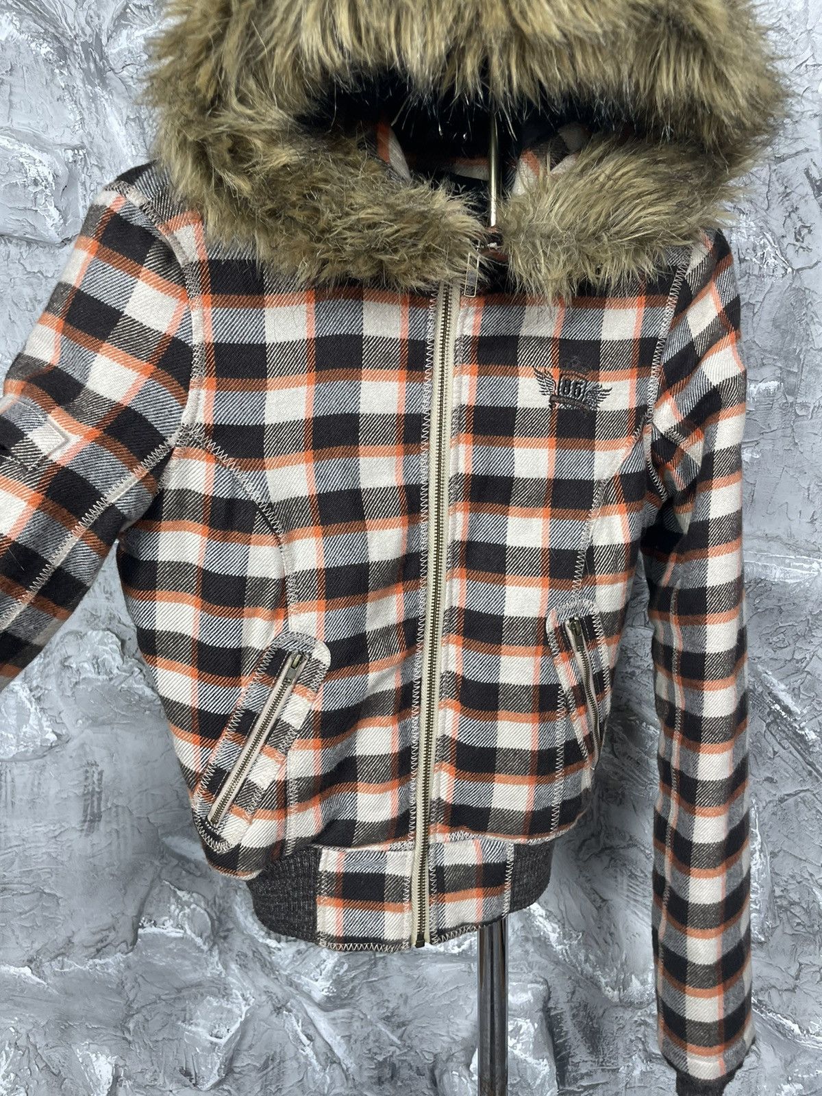 If Six Was Nine × Japanese Brand × Le Grande Bleu (L.G.B.) 2000s Vintage Y2K Fur Cropped Bomber Jacket Size US S / EU 44-46 / 1 - 8 Thumbnail