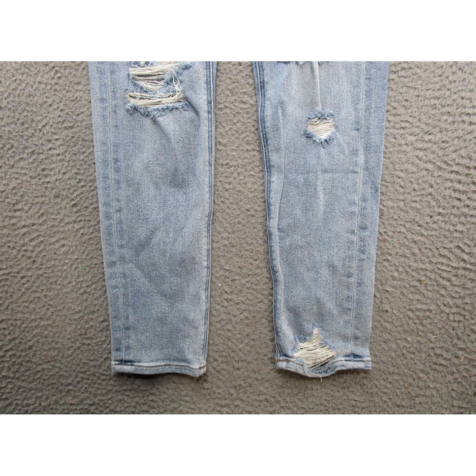 American Eagle Outfitters American Eagle Button Fly Distressed Stretch Denim Mom Jeans Women's Size 00 Blue Jeans Women's Size 24" / US 00 / IT 34 - 2 Thumbnail
