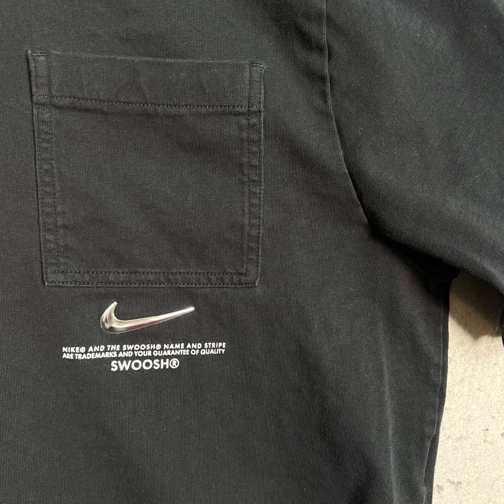 Nike VINTAGE Nike Black Crop T-Shirt 1X Adult Women Short Sleeve Crew Neck Swoosh Logo Size US XL / EU 56 / 4 - 6 Thumbnail