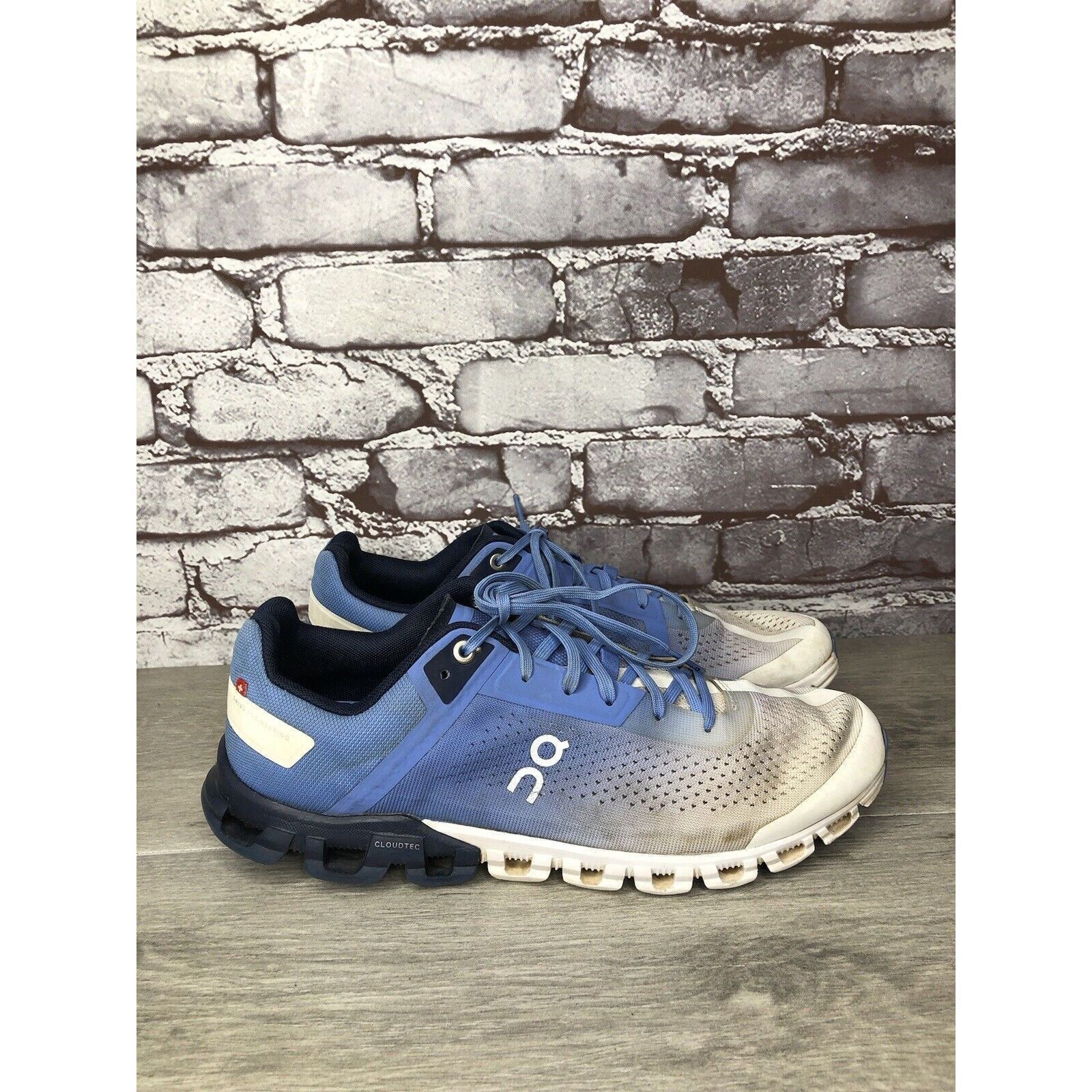 On On Cloudflow Marina White Blue Synthetic Lace Running Shoes Size US 10.5 / IT 40.5 - 23 Thumbnail