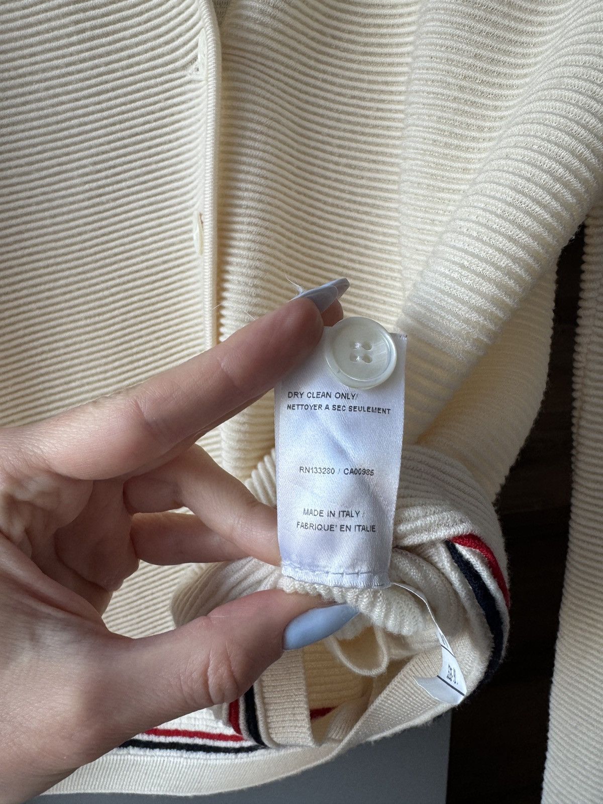 Thom Browne Thom Browne Textured Stitch Relaxed Fit V Neck Cardigan Size M / US 6-8 / IT 42-44 - 4 Thumbnail