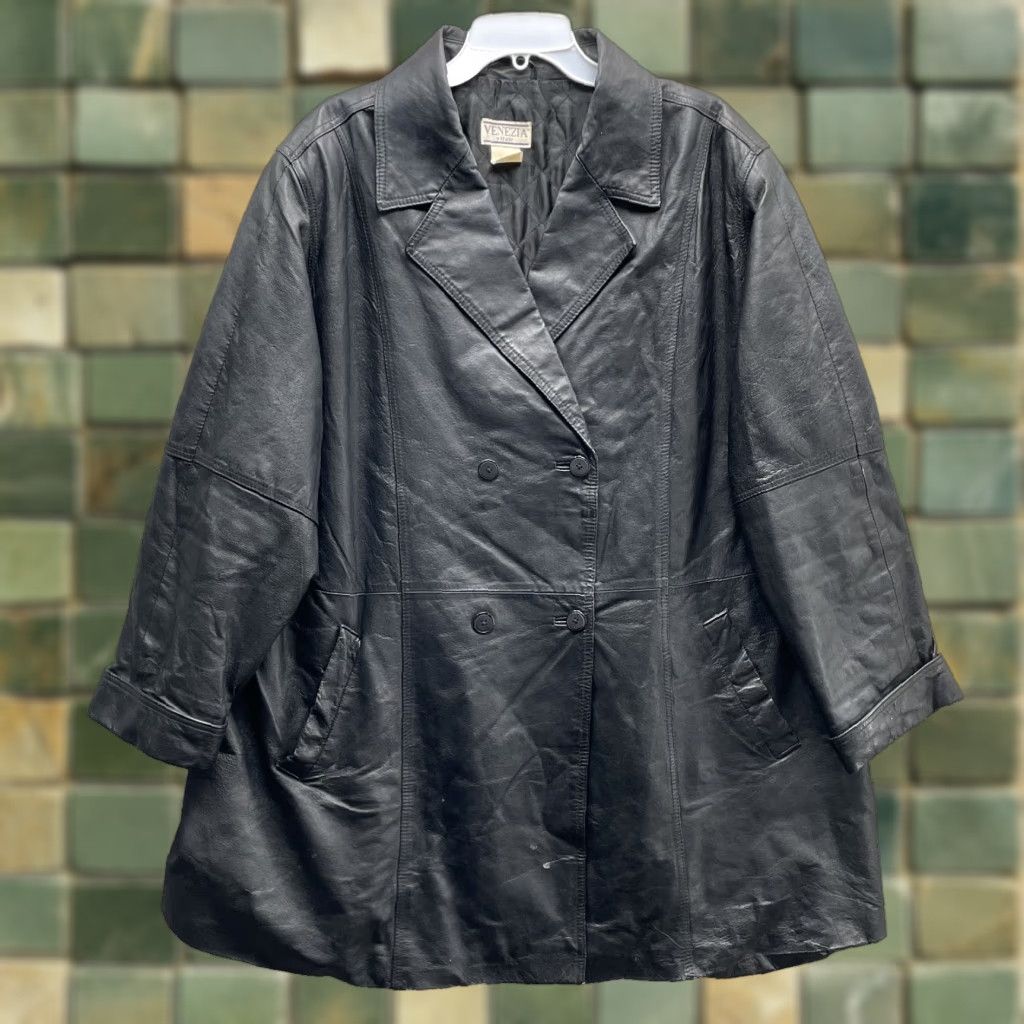 Vintage VINTAGE Venezia Vitale Leather Jacket Women's 3XL 90's Corpcore Business Grunge Coat Jacket Size XXL / US 16-18 / IT 52-54 - 1 Thumbnail
