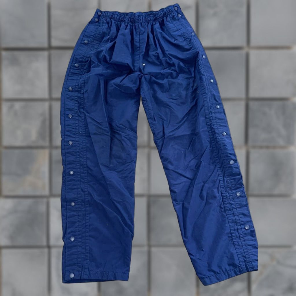 Vintage VINTAGE Sportswear Windbreaker Pants Blue XL Mens Track Pants Blue XL Size US 36 / EU 52 - 1 Thumbnail