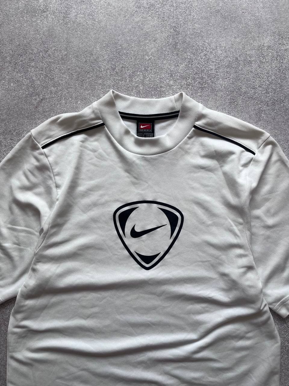 Nike × Vintage Vintage Nike Boxy Archival T-shirt Y2K S Size US S / EU 44-46 / 1 - 3 Thumbnail