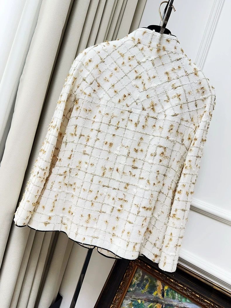 Chanel Chanel 19s beach series beige gold jacket neckline bow jac Size XS / US 0-2 / IT 36-38 - 2 Thumbnail