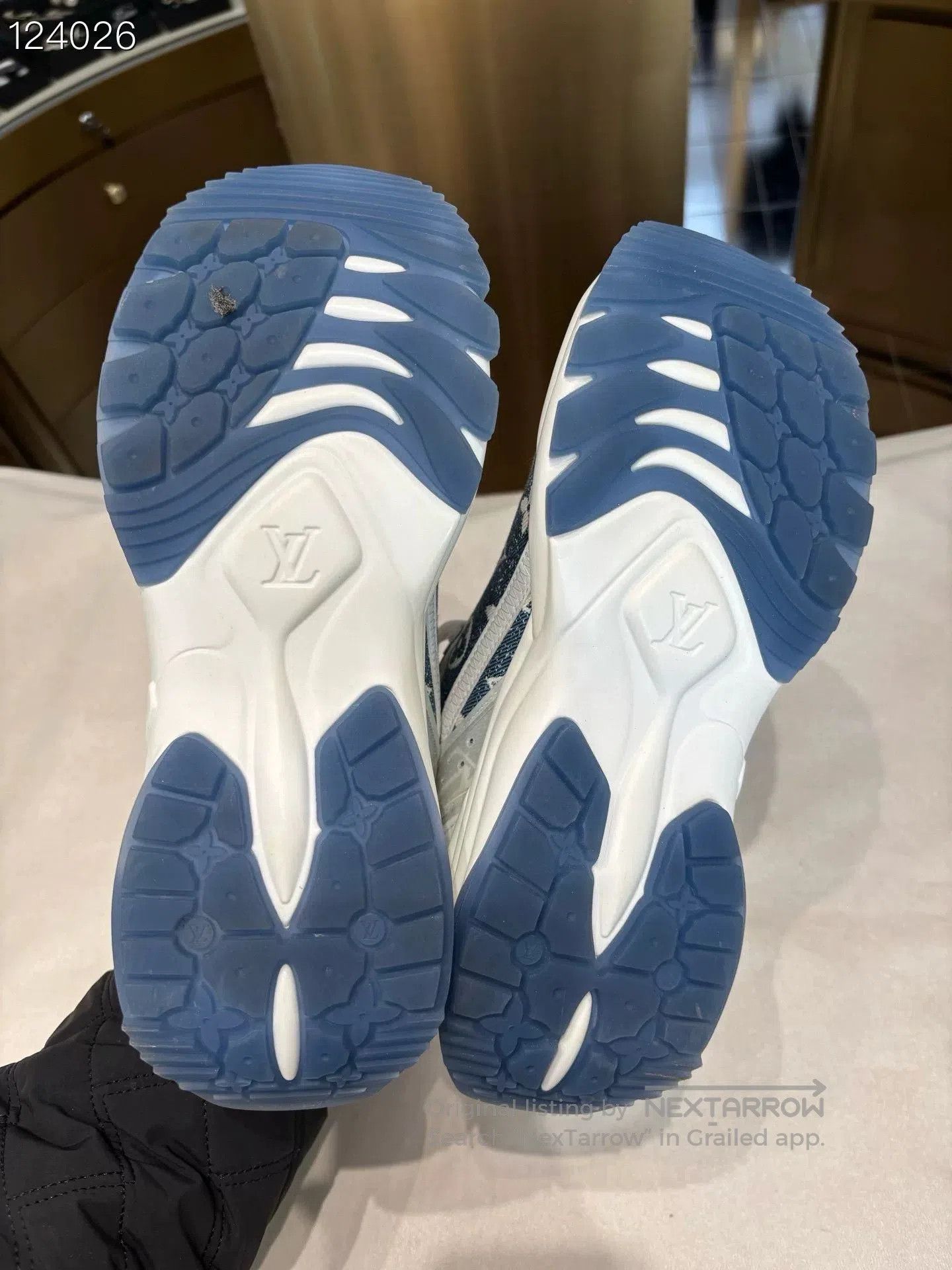 Louis Vuitton Louis Vuitton Blue Star Print Dad Shoes. Size US 7 / IT 37 - 6 Thumbnail