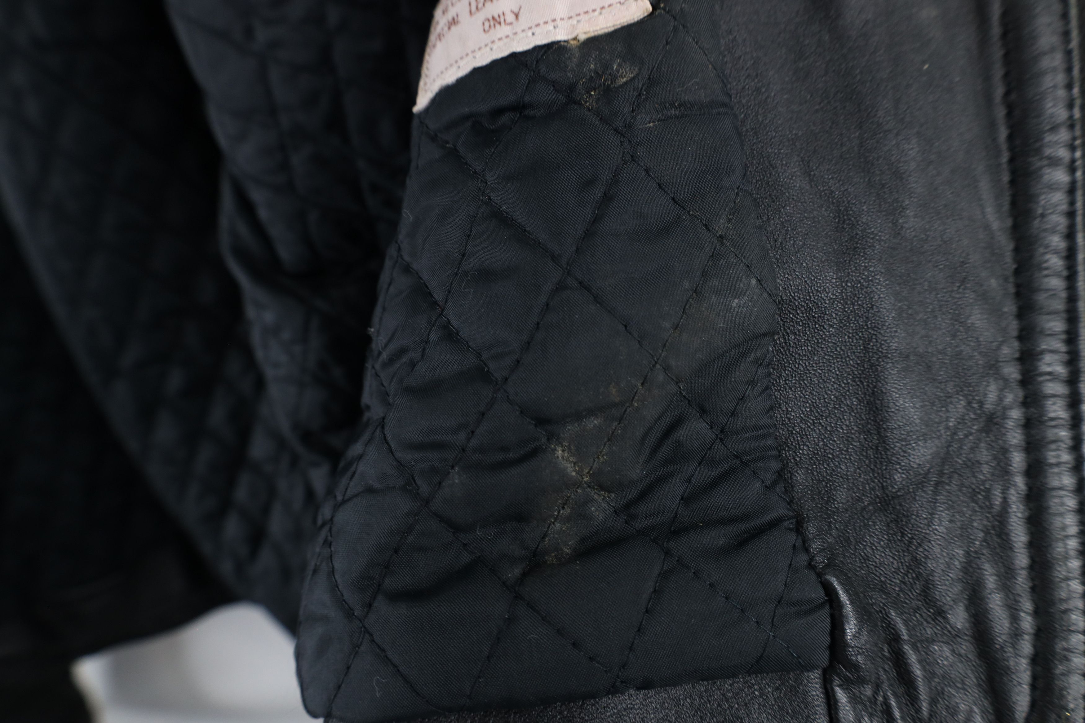 Vintage Vintage 70s Streetwear Belted Motorcycle Jacket Black Size US L / EU 52-54 / 3 - 11 Thumbnail