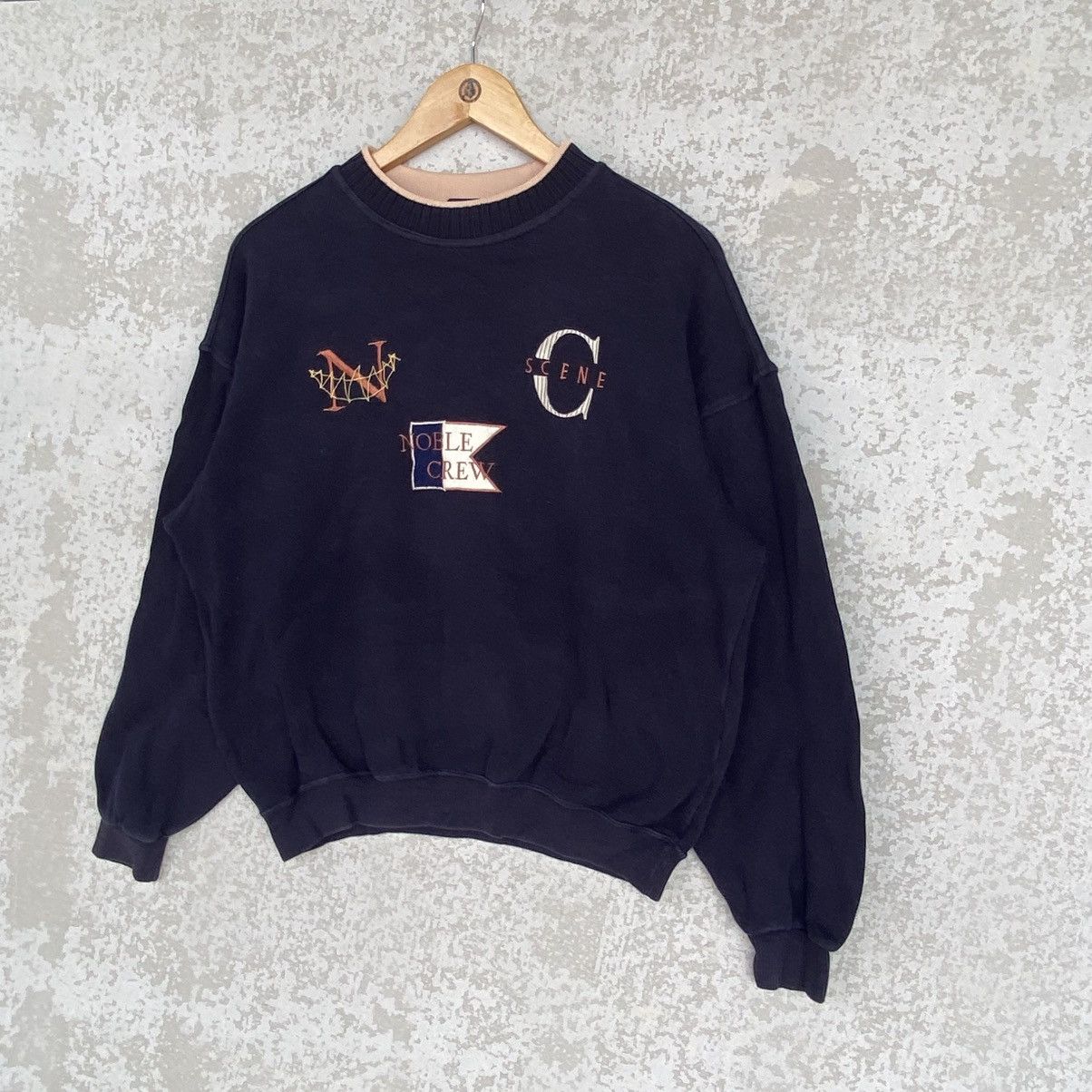 Other Vintage Madison Walker Embroidered Sweatshirt NavyBlue Size US M / EU 48-50 / 2 - 2 Thumbnail