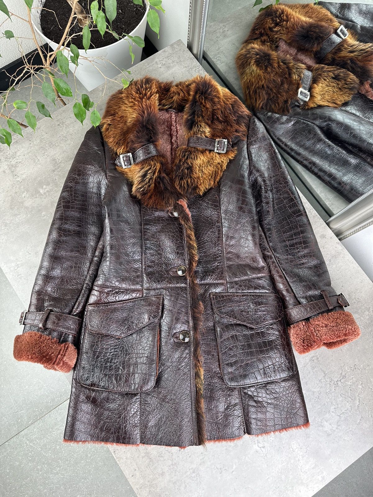 Japanese Brand Vintage Sheepskin Coat Size S / US 4 / IT 40 - 1 Thumbnail