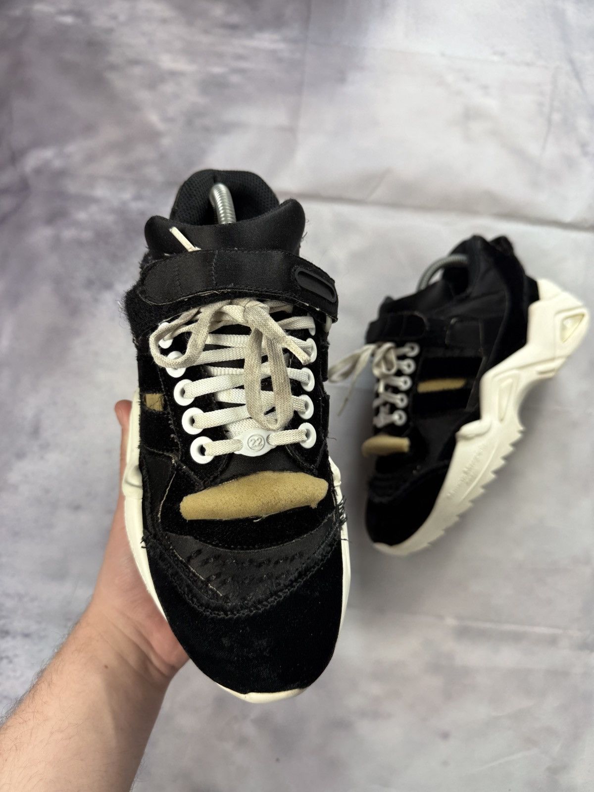 Maison Margiela Maison Margiela Retro Fit Artisanal Sneakers Black White Size US 7 / EU 40 - 4 Thumbnail