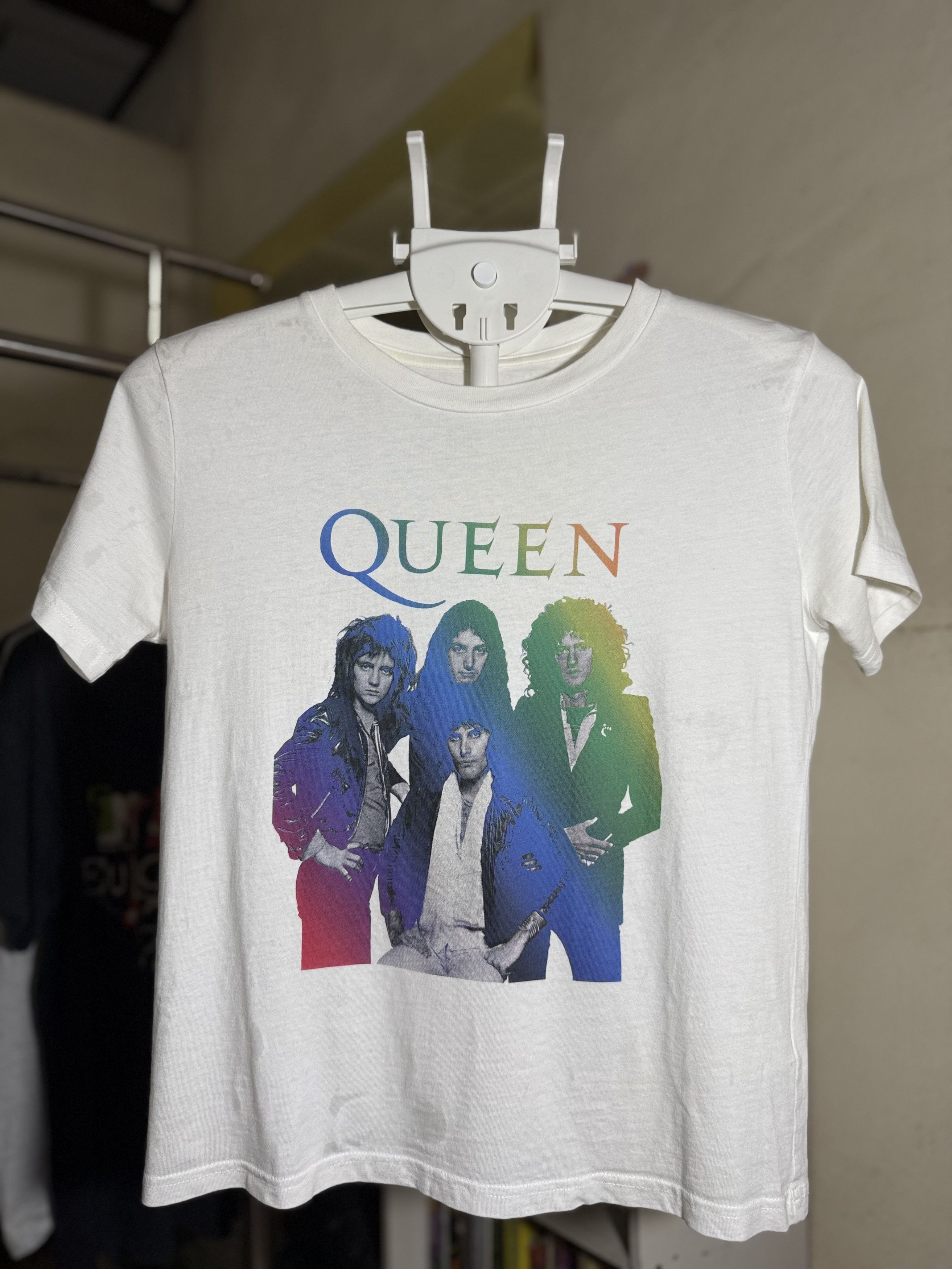 Band Tees Queen “Rainbow” Official 2020 Licensed Tee | M – Bravado⁣ Size US M / EU 48-50 / 2 - 2 Thumbnail
