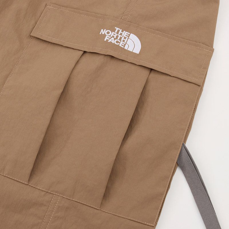 The North Face Urban Exploration LIGHTWEIGHT SUMMER SHORTS Size US 32 / EU 48 - 14 Thumbnail