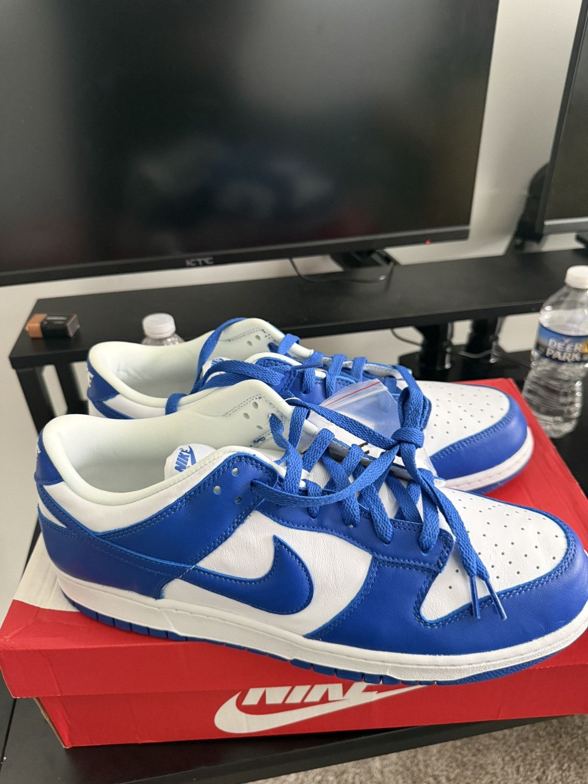 Nike Nike Dunk Low Kentucky 2020 Size US 13 / EU 46 - 4 Thumbnail