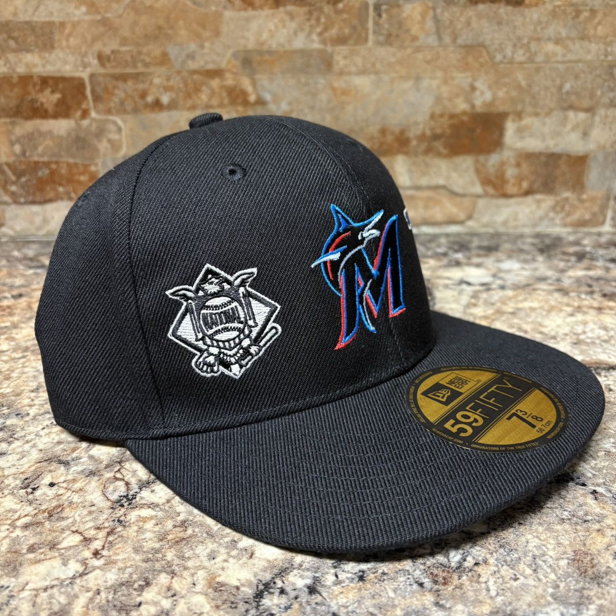 New Era New Era 59FIFTY Miami Marlins Patch Fitted Hat Size 7 3/8 Size ONE SIZE - 2 Thumbnail