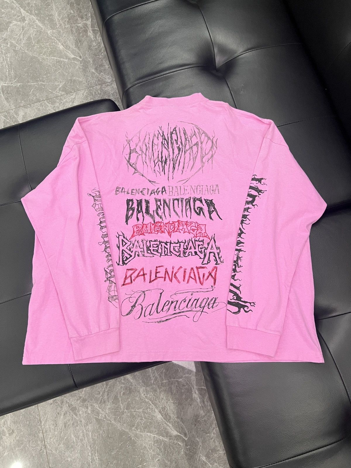 Balenciaga Balenciaga SS24 Lunar New Year Sanskrit Graffiti Long Sleeve Size US XL / EU 56 / 4 - 2 Thumbnail
