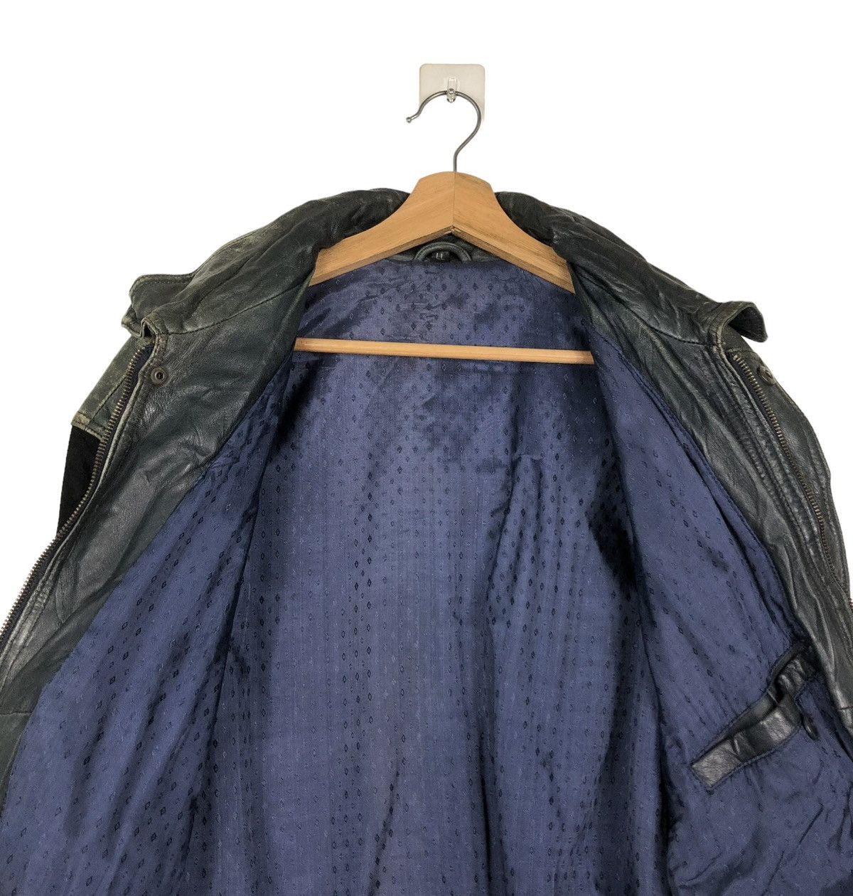 Japanese Brand 🔥VINTAGE BIKER GENUINE LEATHER JACKET CARGO JAPAN MADE Size US L / EU 52-54 / 3 - 13 Thumbnail