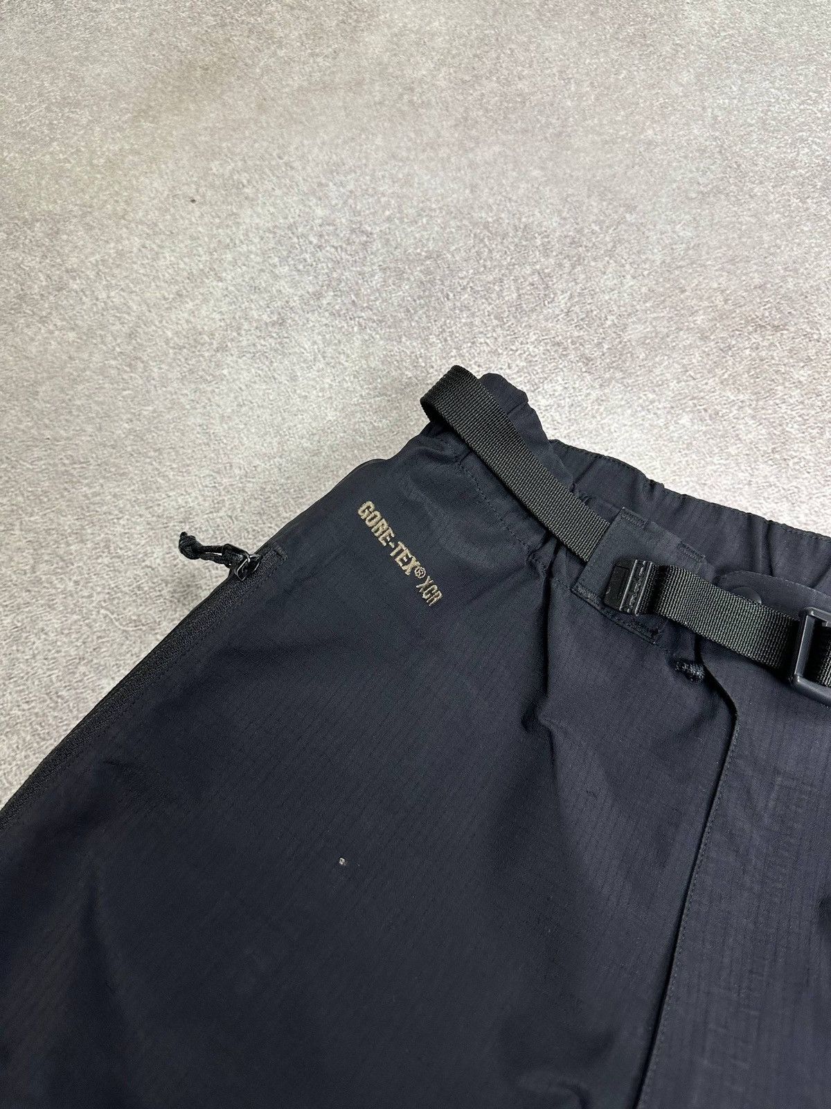 Arc'teryx Vintage Arc'teryx Gore-tex XCR Waterproof Hiking Ski Pants S Size US 31 - 4 Thumbnail