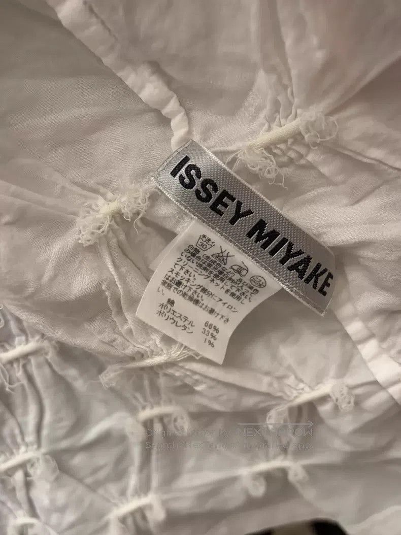 Issey Miyake Issey Miyake White Pleated Artistic Top Cardigan Size S / US 4 / IT 40 - 2 Thumbnail