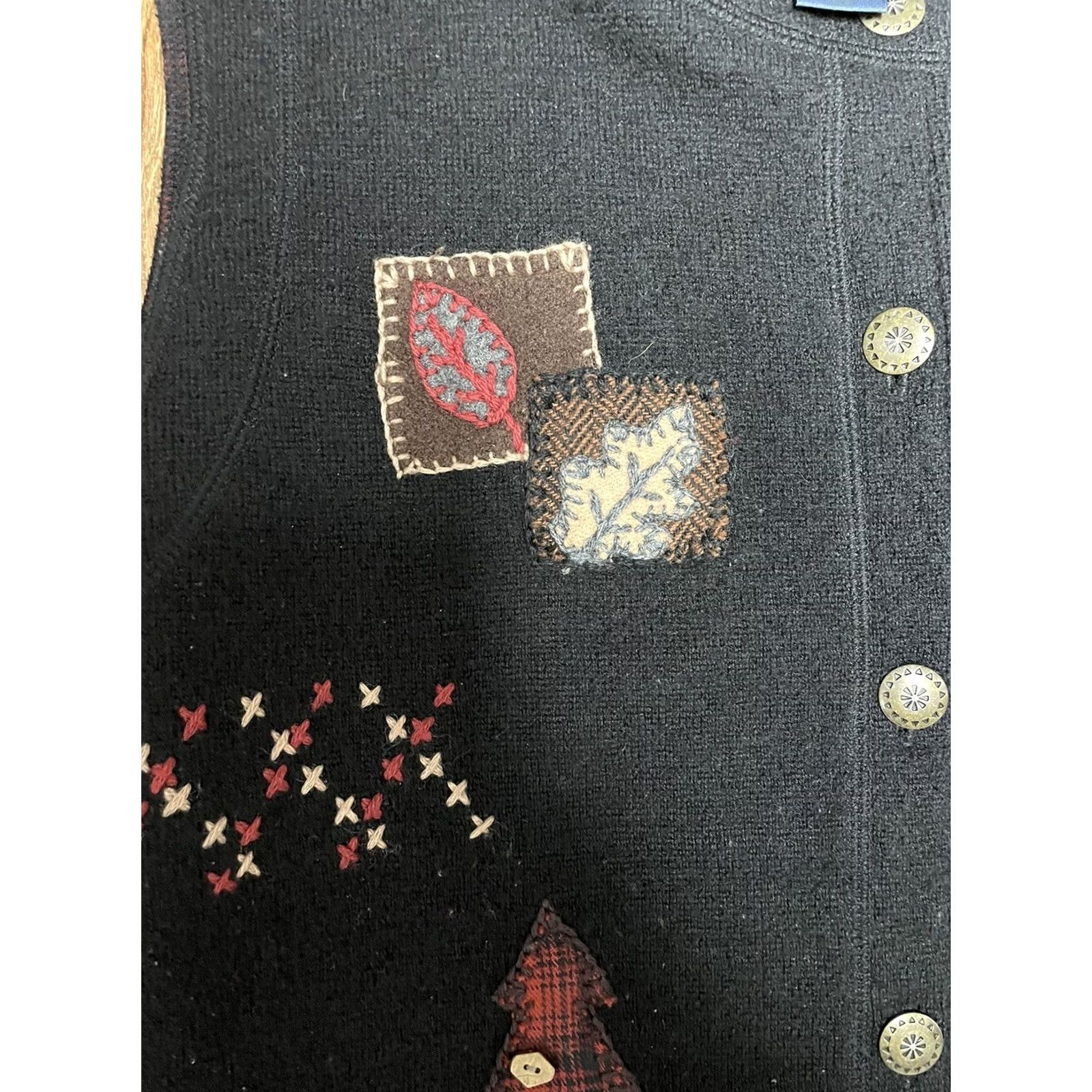 Vintage Woolrich Vest Medium Black 100% Wool Button Up Plaid Patchwork Fall Theme Insulated Quilted Women’s M Sleeveless Jacket/Coat Length Mid-Length Size M / US 6-8 / IT 42-44 - 5 Thumbnail