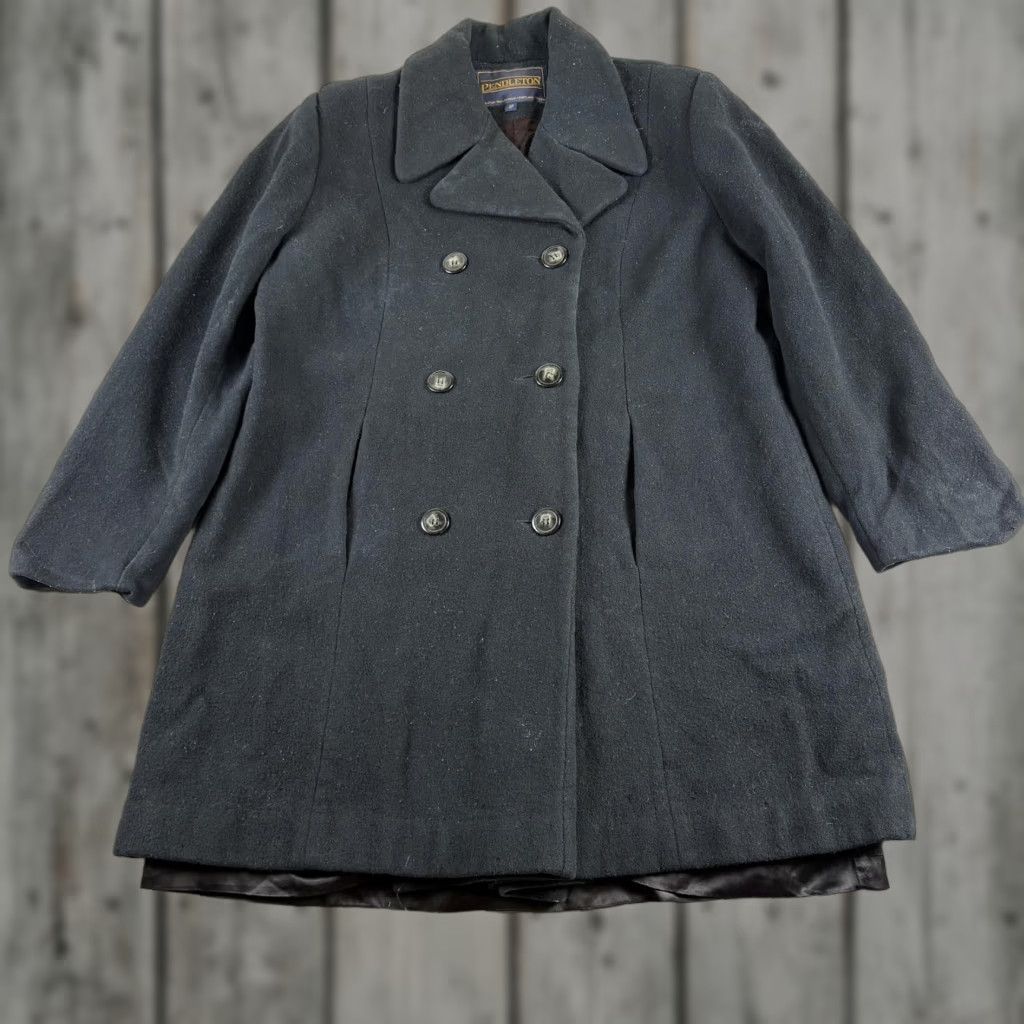 Pendleton VINTAGE Pendleton Coat Womens 8P Black Wool Blend Peacoat Double Breasted Winter Classic Size M / US 6-8 / IT 42-44 - 1 Thumbnail