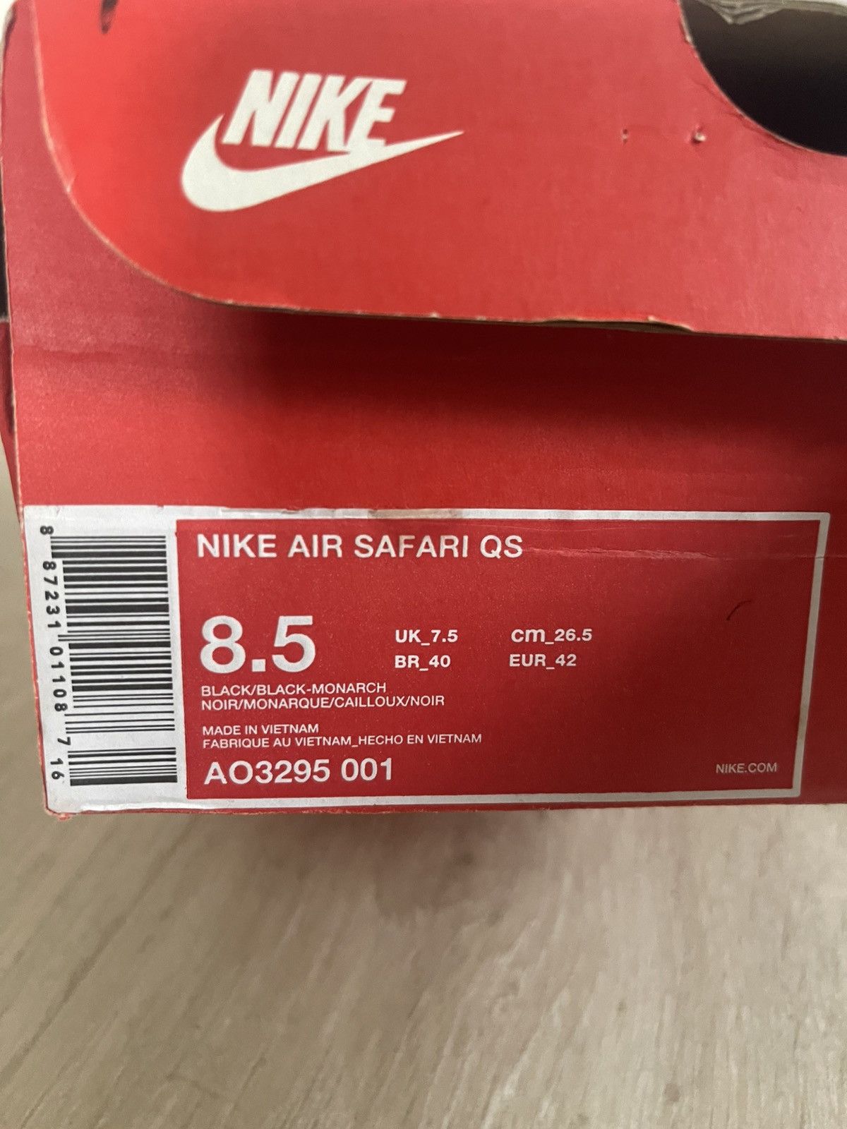 Nike Nike Air Safari QS Size 8.5 Worn Once Size US 8.5 / EU 41-42 - 7 Thumbnail