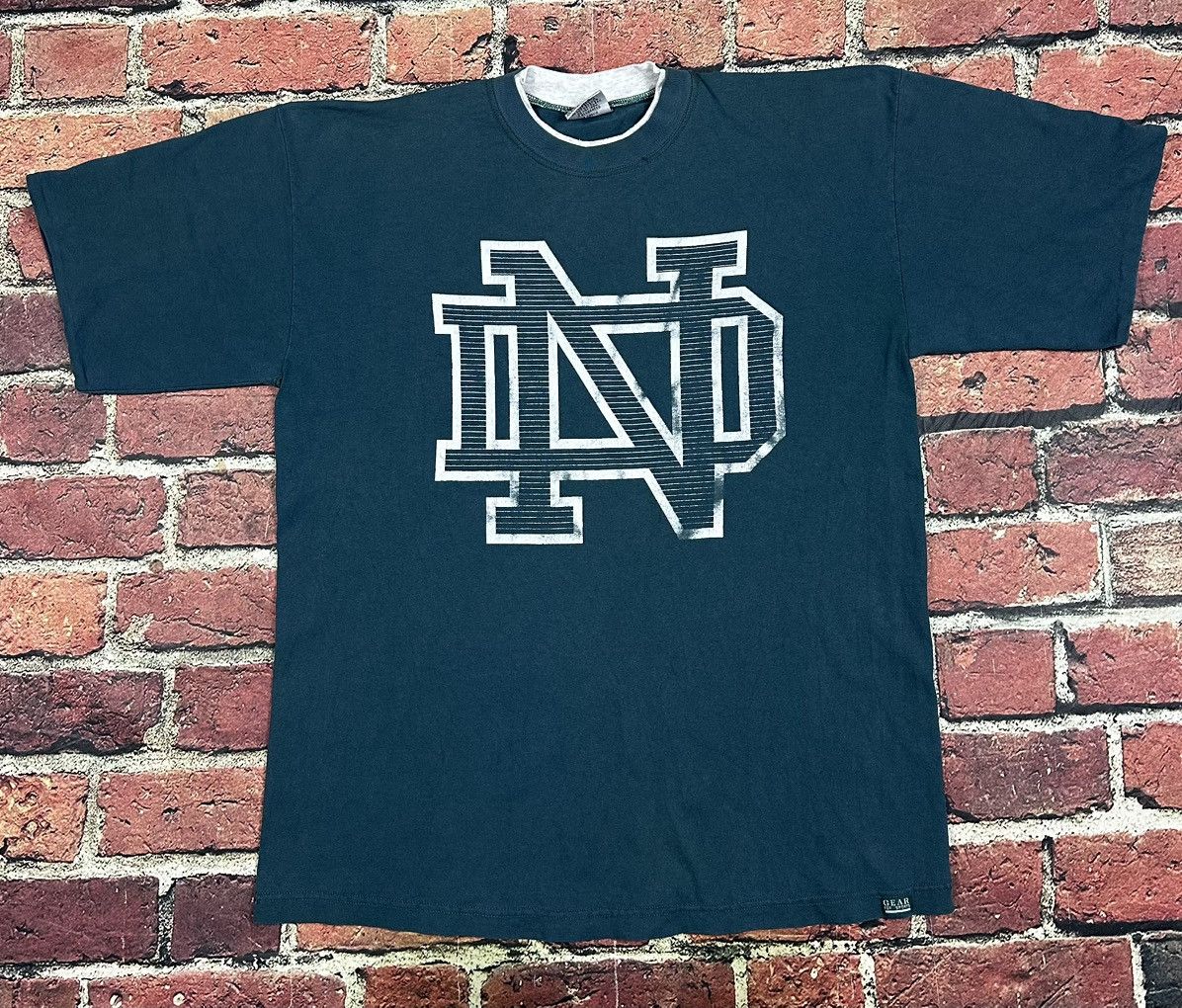Gear for Sports Vintage Notre Dame T Shirt Fighting Irish Double Sleeve 90s Size US XL / EU 56 / 4 - 1 Thumbnail