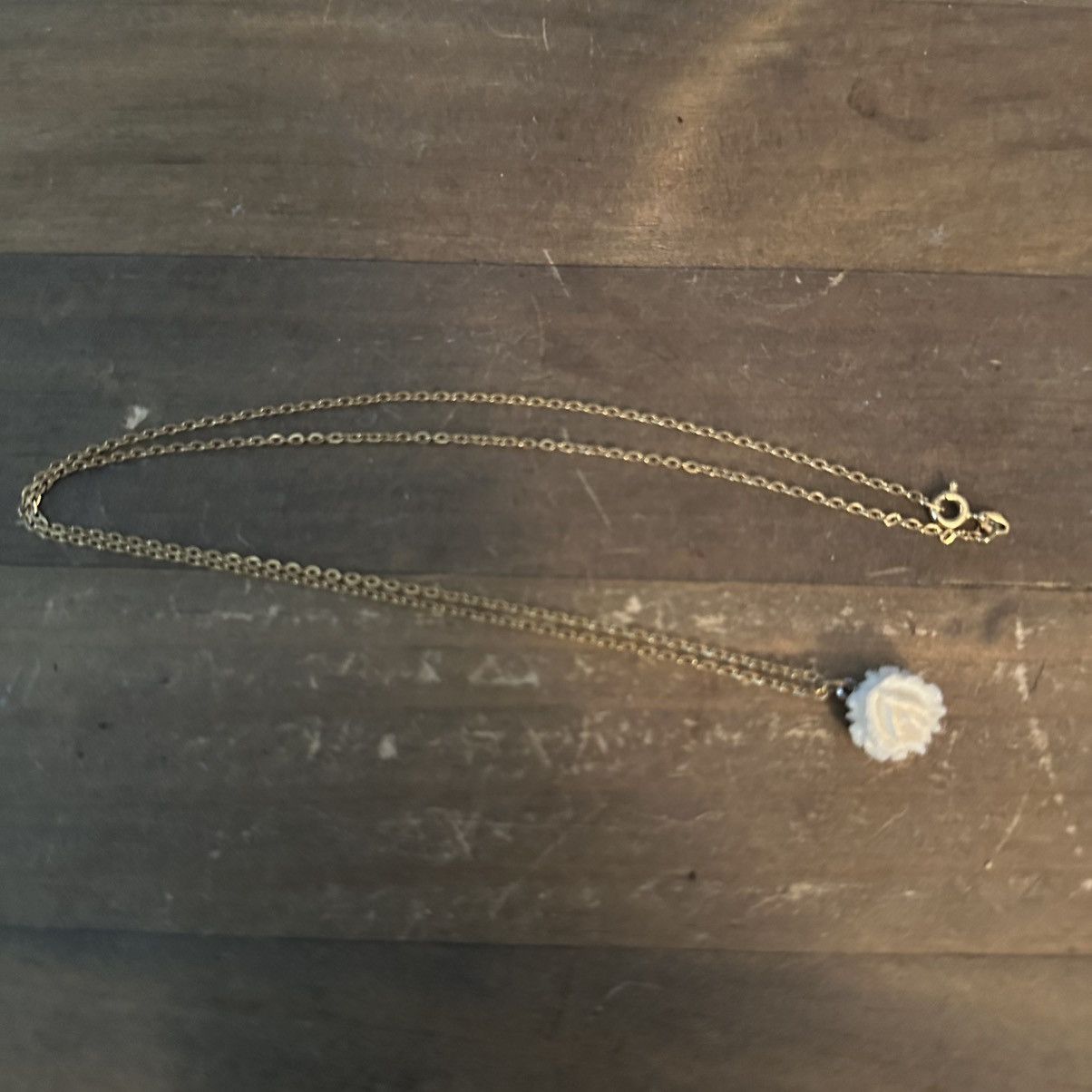 Vintage Vintage gold tone porcelain rose pendant necklace Size ONE SIZE - 2 Thumbnail