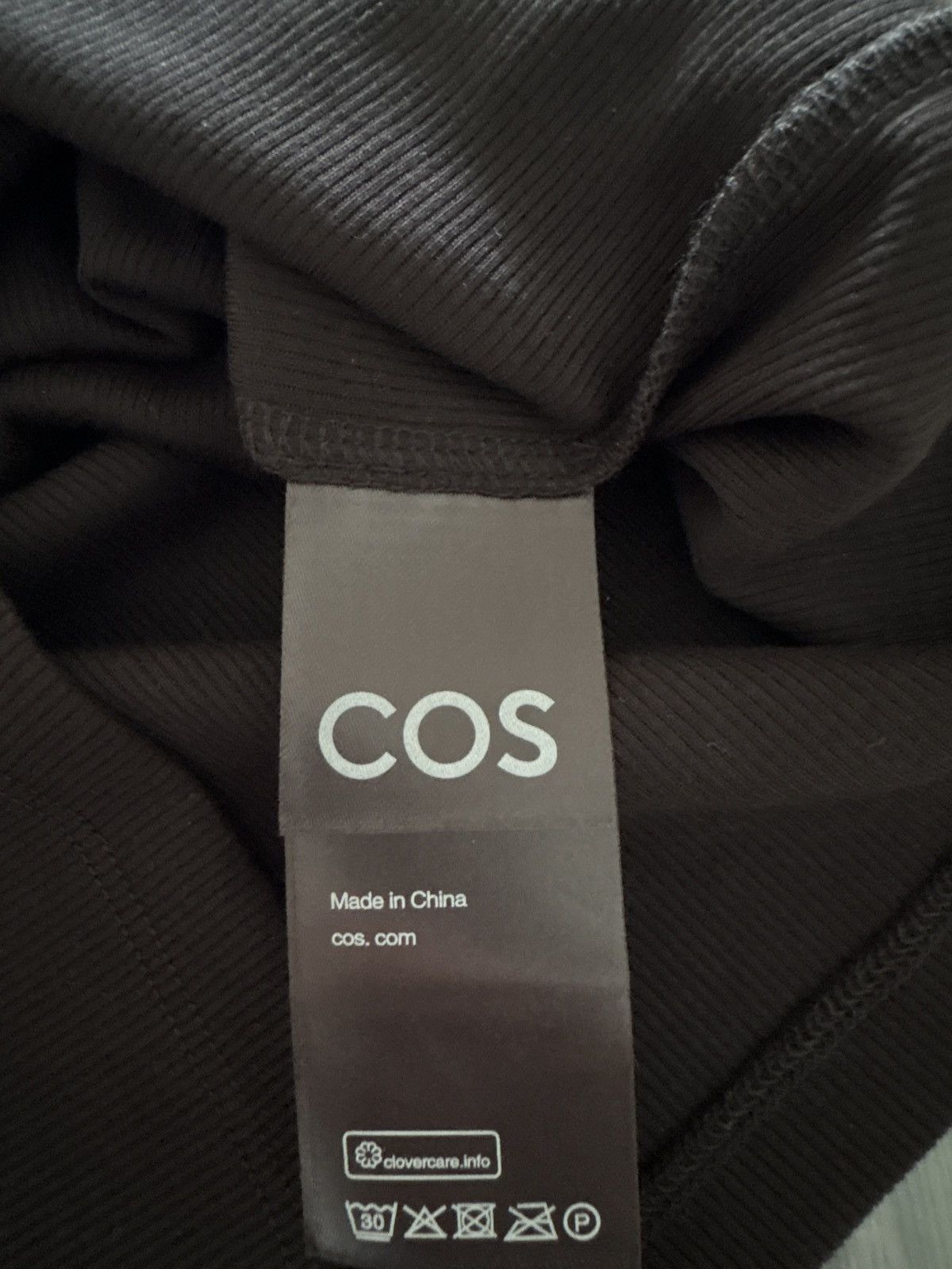 Cos Cos muscle/slim fit ribbed black tee Size US S / EU 44-46 / 1 - 4 Thumbnail