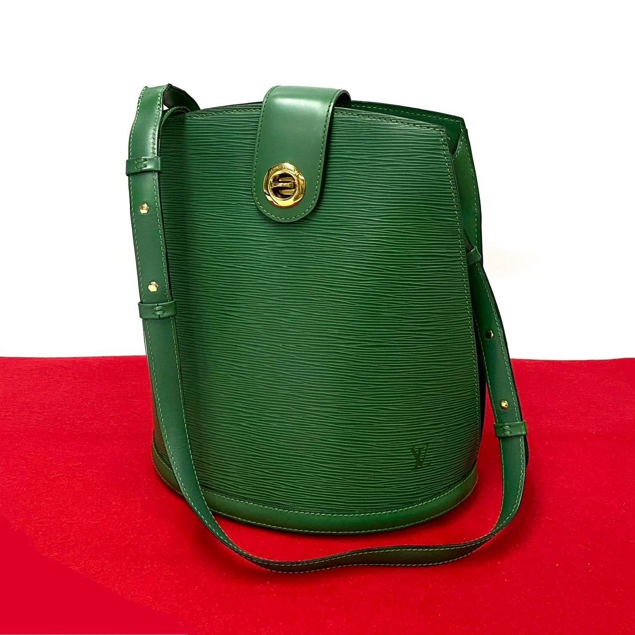 Louis Vuitton Louis Vuitton Cluny Epi Leather Shoulder Bag Leather Shoulder Bag in Green, Women's