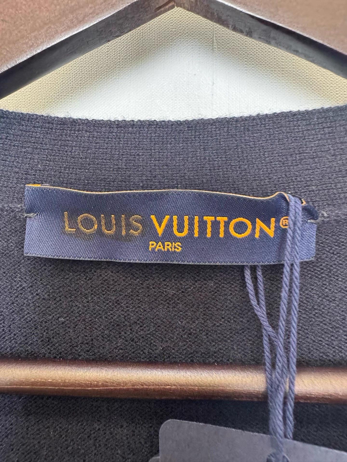 Louis Vuitton Louis Vuitton Arm Monogram Print Wool Cardigan K36 Size US M / EU 48-50 / 2 - 3 Thumbnail