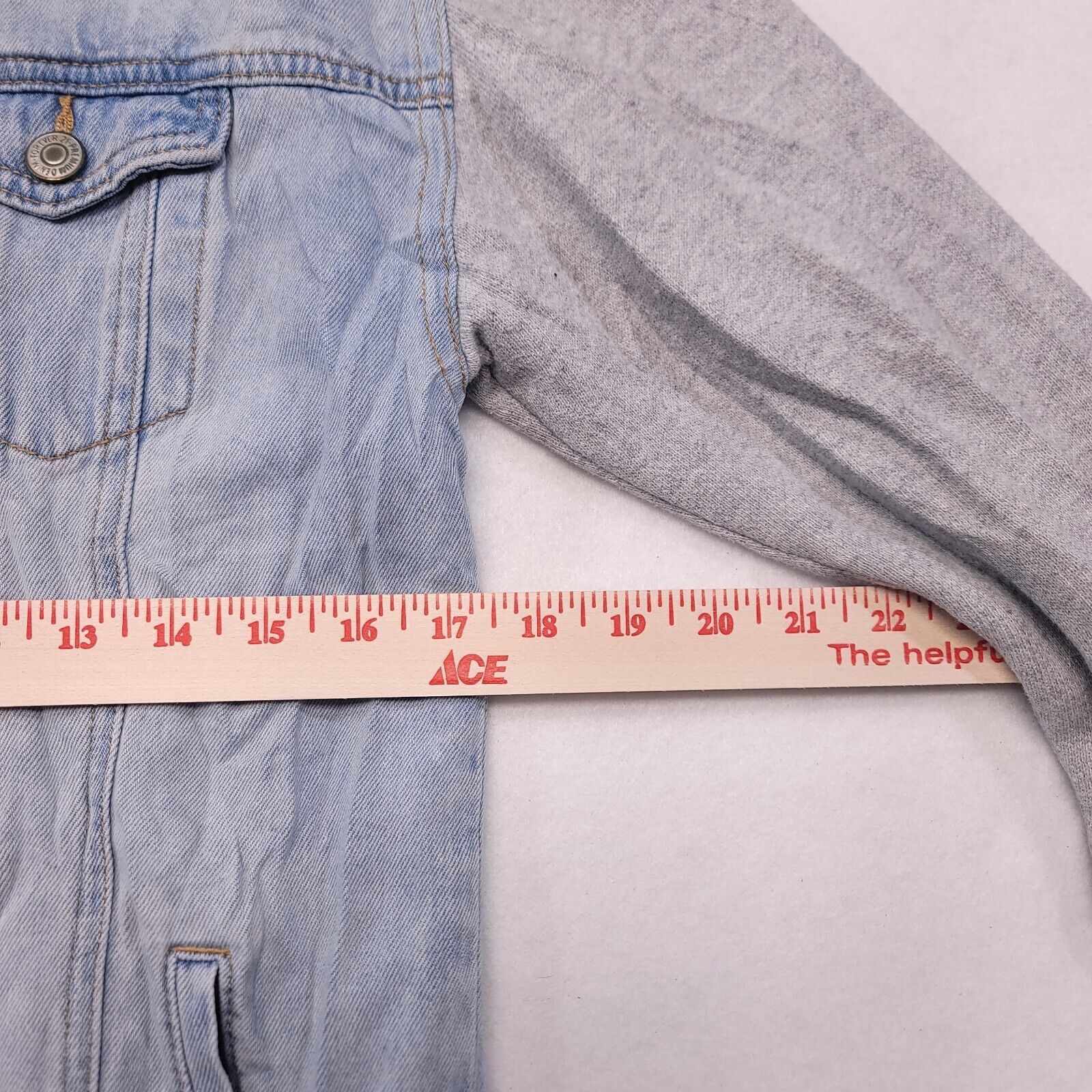 Forever 21 Forever 21 Casual Button Up Denim Jacket Womens Size S Blue Size S / US 4 / IT 40 - 8 Thumbnail