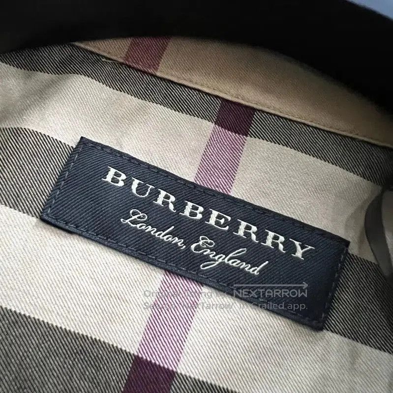 Burberry Burberry Summer Khaki Check Short Sleeve Shirt. Size S / US 4 / IT 40 - 2 Thumbnail
