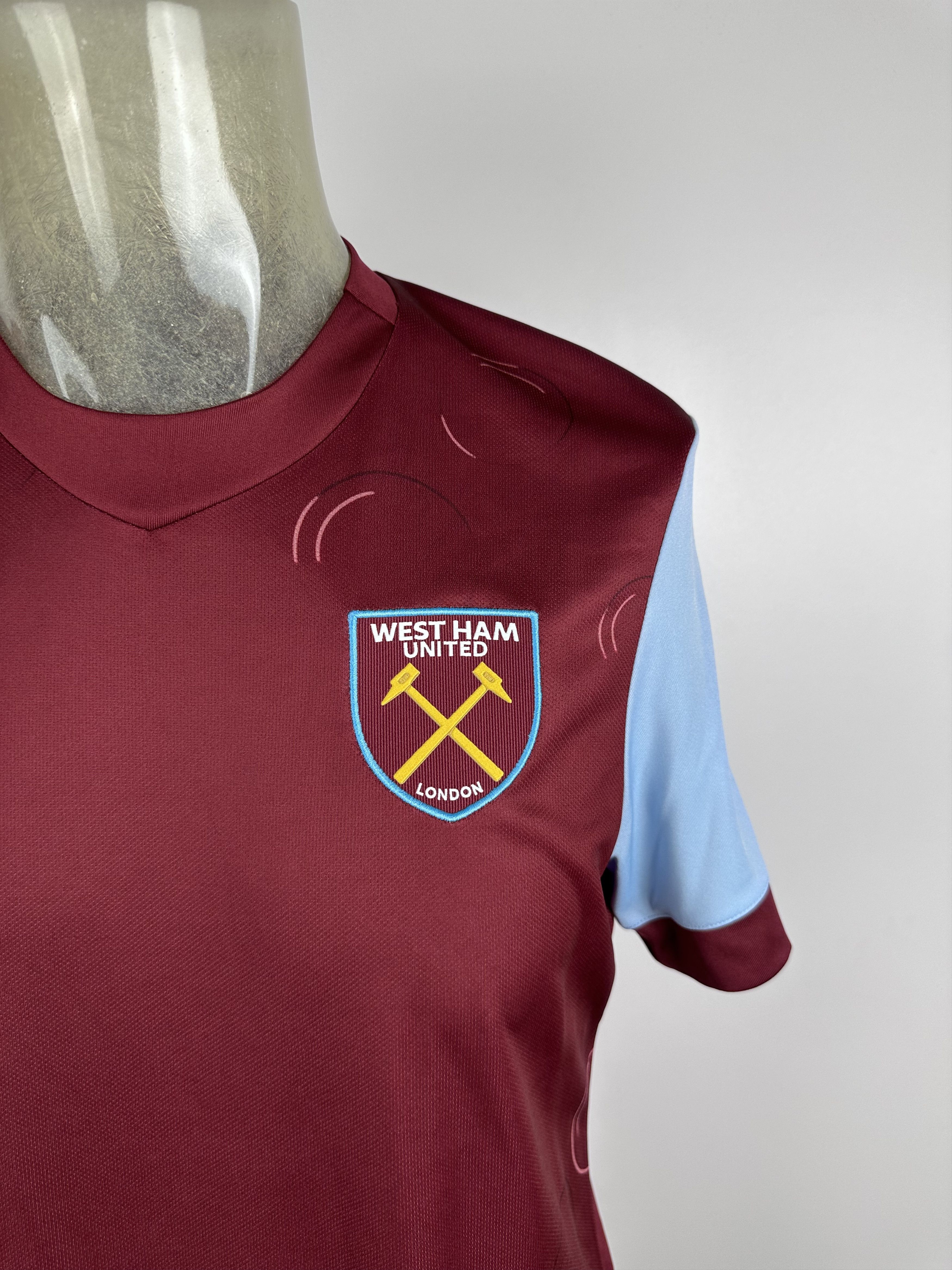 Umbro West Ham United 2023 2024 Football Shirt Soccer Jersey Umbro Size US M / EU 48-50 / 2 - 2 Thumbnail
