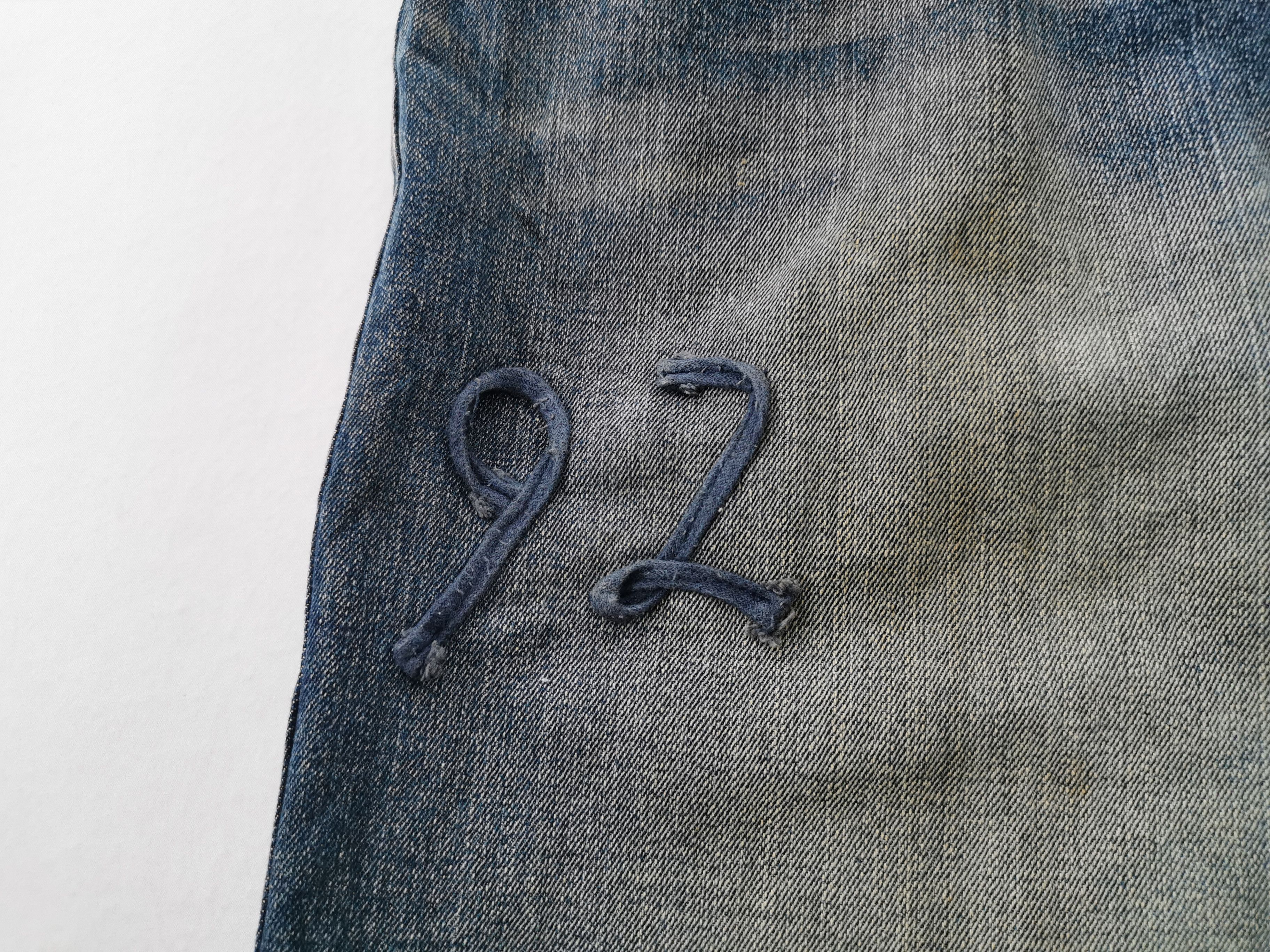Phat Farm Distressed Phat Farm Denim Jeans Big Size 37 Size US 37 - 8 Thumbnail