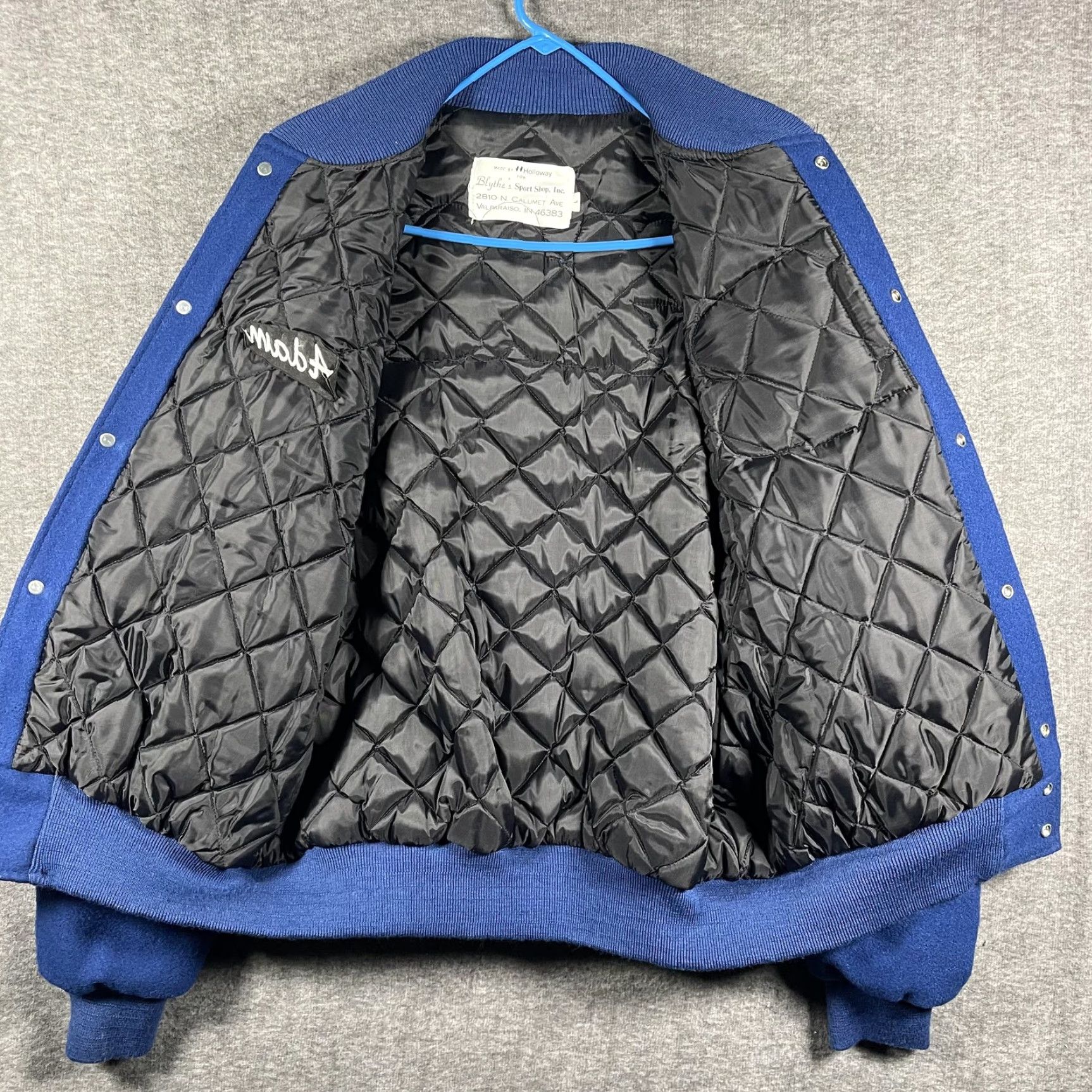 Holloway Holloway Mens Jacket L Blue Varsity 20,000 Shot Club Basketball Wool Snap Front Rib Knit Collar Cuffs Hem Size US L / EU 52-54 / 3 - 5 Thumbnail